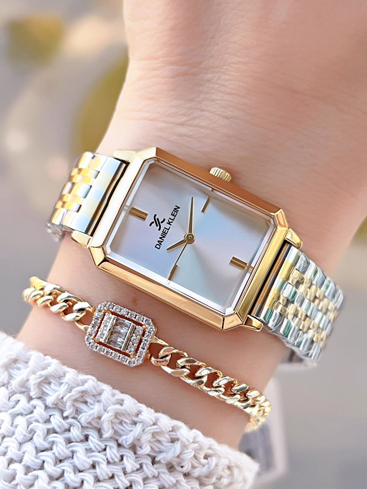 Daniel Klein Çelik Kordonlu 2 Yıl Garantili 3 Atm Suya Dayanıklı Kadın Kol Saati+Bileklik BD.13785.4