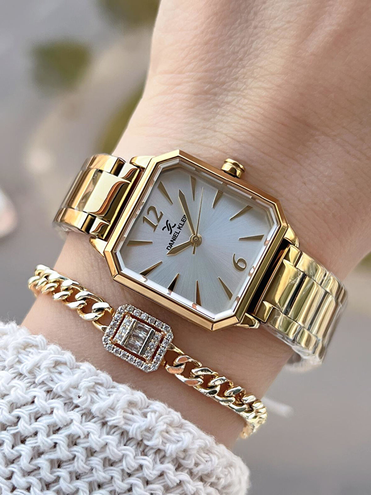 Daniel Klein Çelik Kordonlu 2 Yıl Garantili 3 Atm Suya Dayanıklı Kadın Kol Saati+Bileklik BD.14090.7