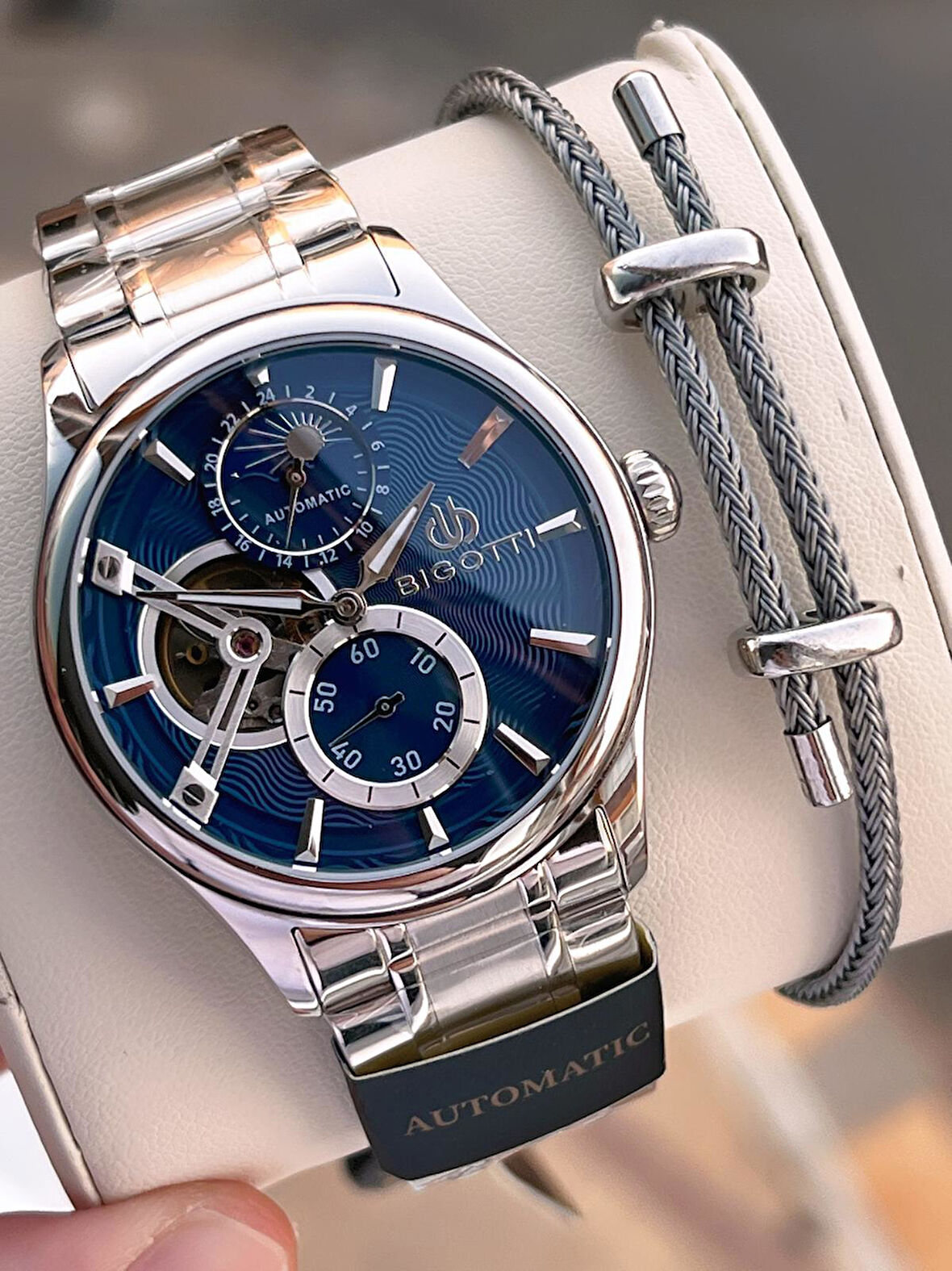 Bigotti Otomatik Ve Kurmalı Çelik Karatma Ve Renk Atma Yapmaz 5 Atm Erkek Kol Saati EBG.10683.3