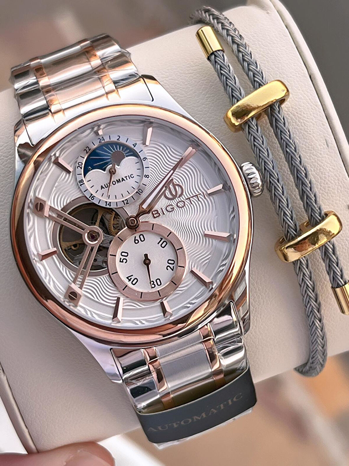 Bigotti Otomatik Ve Kurmalı Çelik Karatma Ve Renk Atma Yapmaz 5 Atm Erkek Kol Saati EBG.10683.5