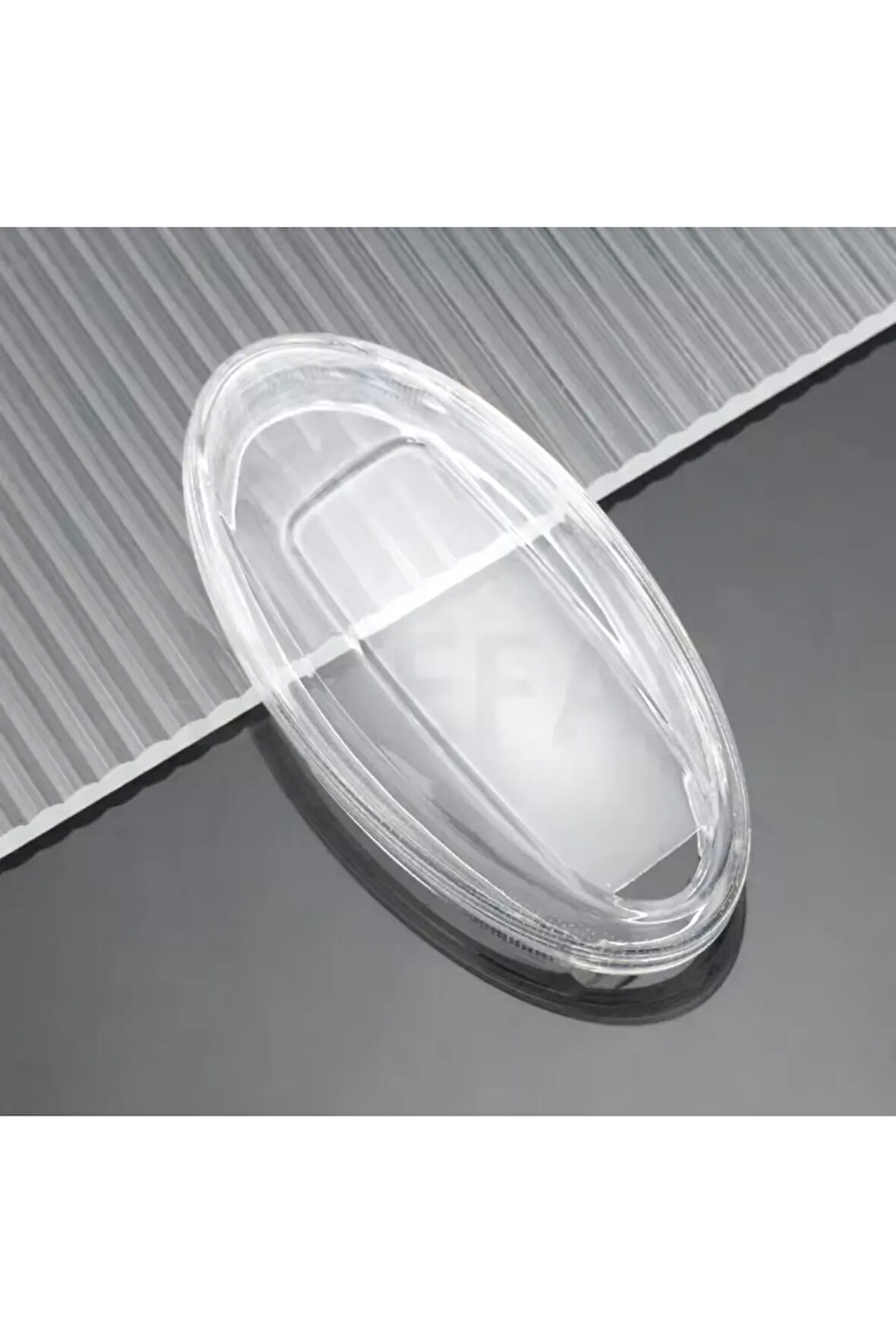 Nissan Navara Sustasız Şeffaf Anahtar Kılıfı