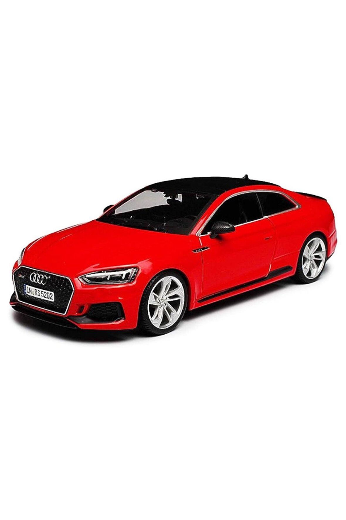 Gerçeğe Yakın Detaylarla Audi RS 5 Coupe 1:24 Model Araba