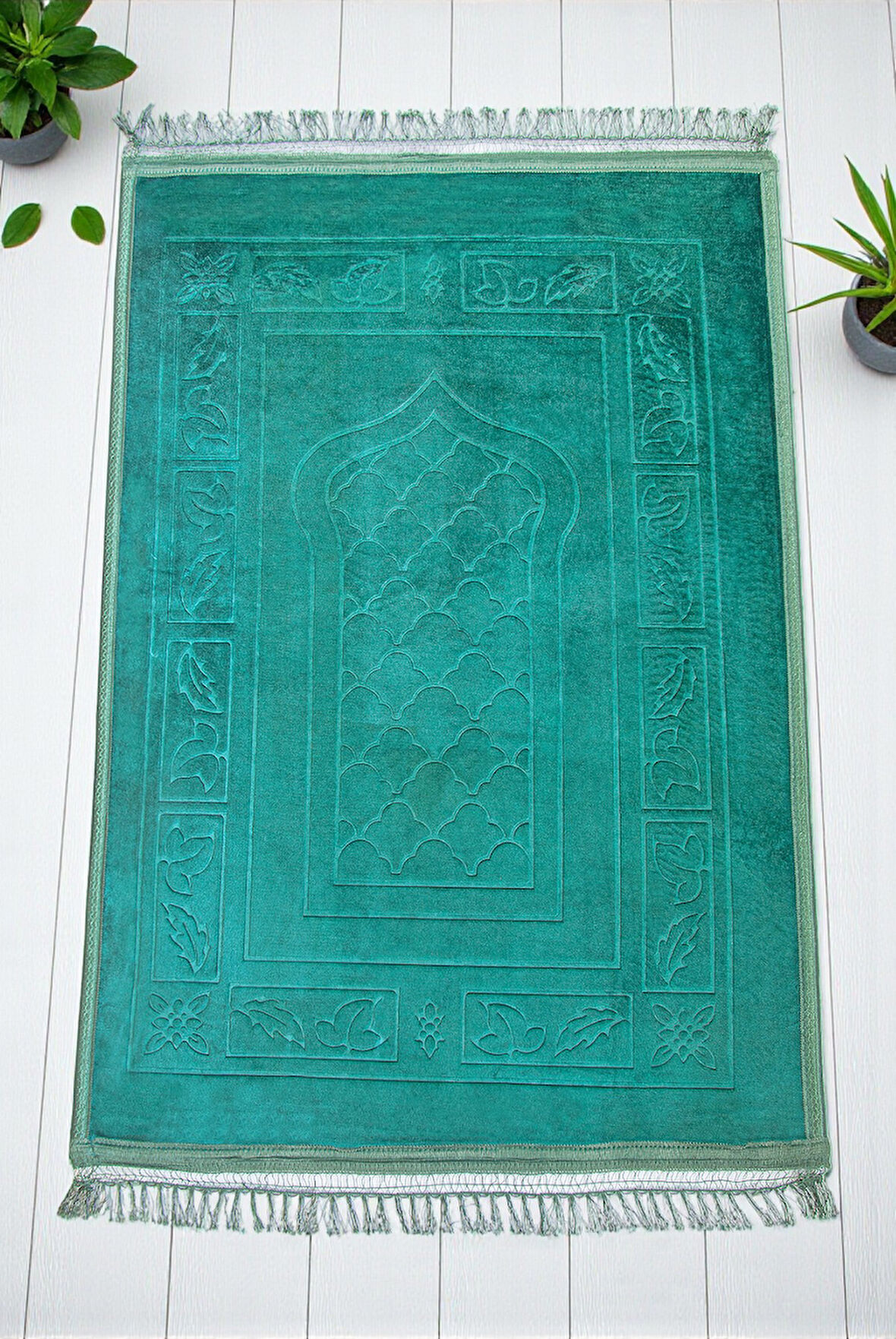 Yumuşak Kadife Dokulu Peluş Seccade Yeşil