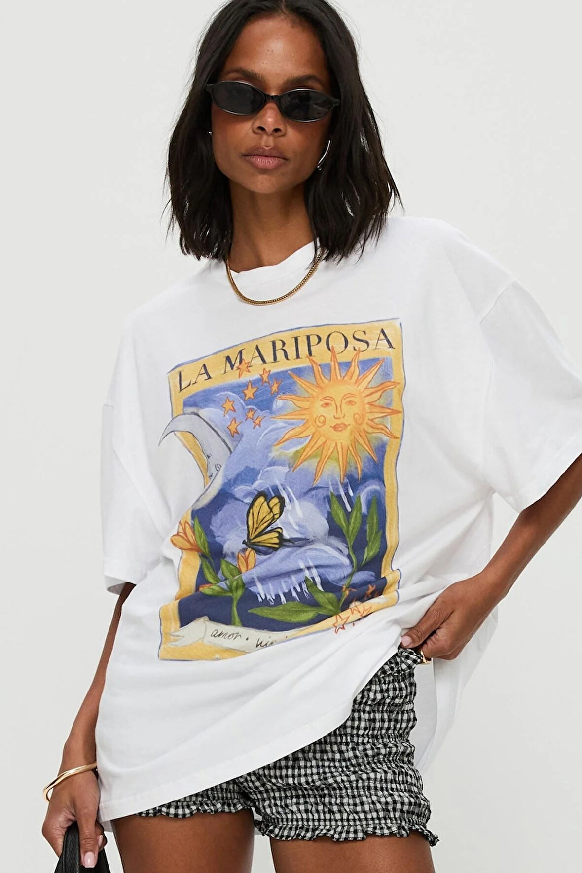 La Mariposa Temalı Sanatsal Oversize Beyaz Kadın Tişört