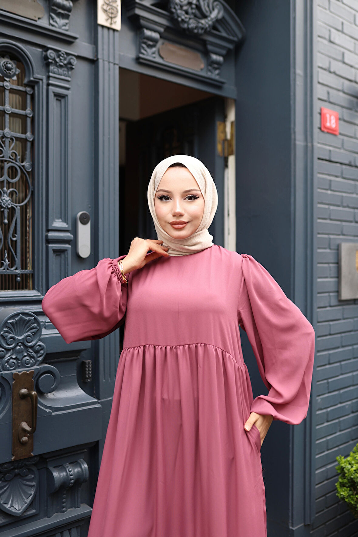 KADIN Pembe Robalı Hat Belli Etmeyen Medine İpeği Tesettür Elbise mdn4427