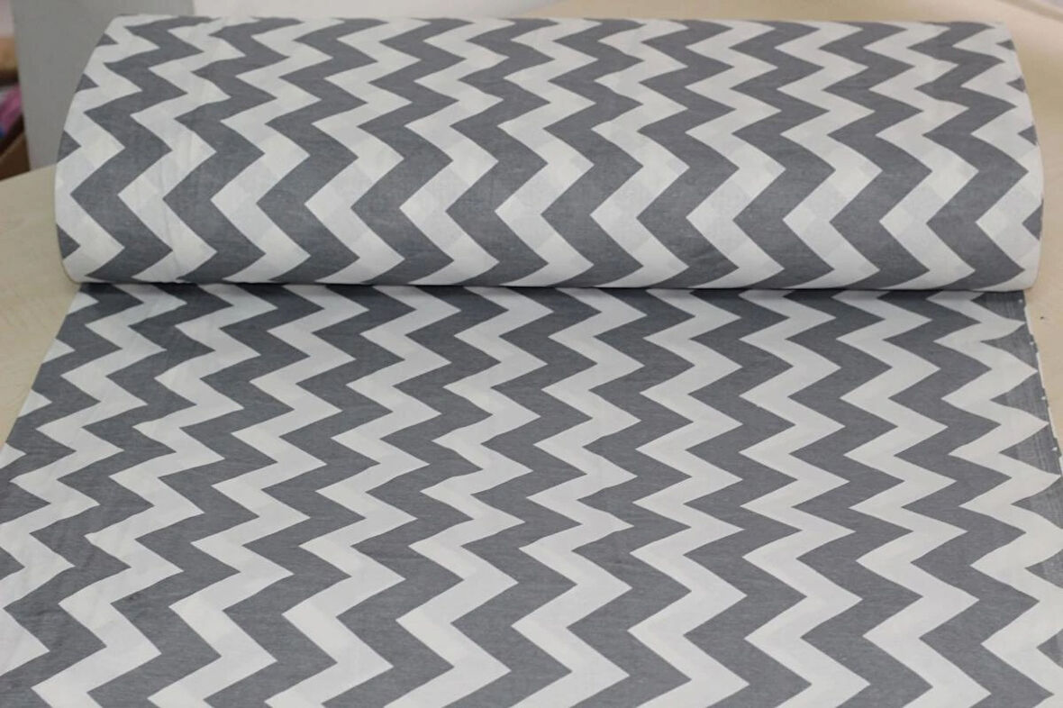 Gri Zik Zak Desenli Pamuklu Nevresimlik Kumaş 100*240 cm  Metrelik Çarşaf Yastık Ev Tekstil Kumaşı