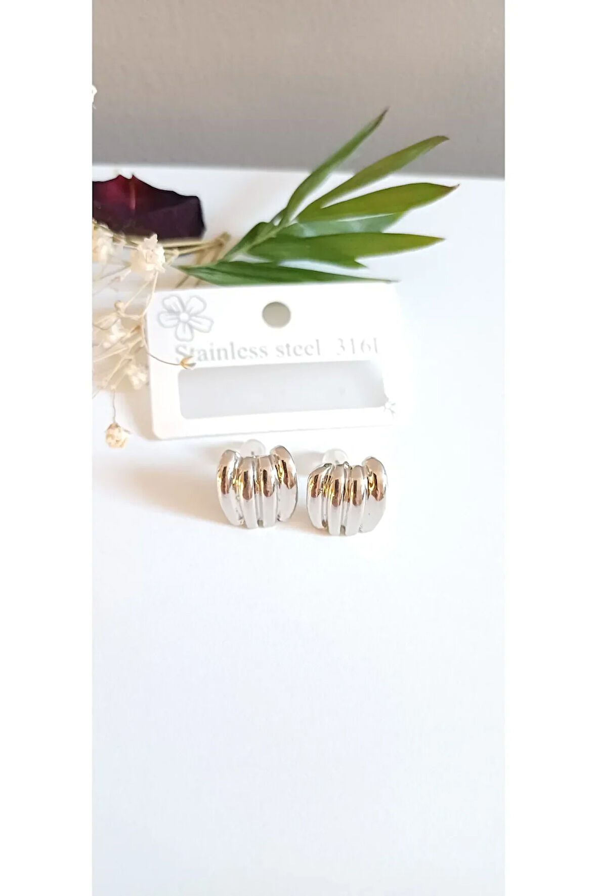 ÇELİK KÜPE KADIN ÇELİK ÇOKLU GÖRÜNEN 316L TREND PASLANMAZ ÇELİK KÜPE RENK GARANTİLİ KIKIRDAK