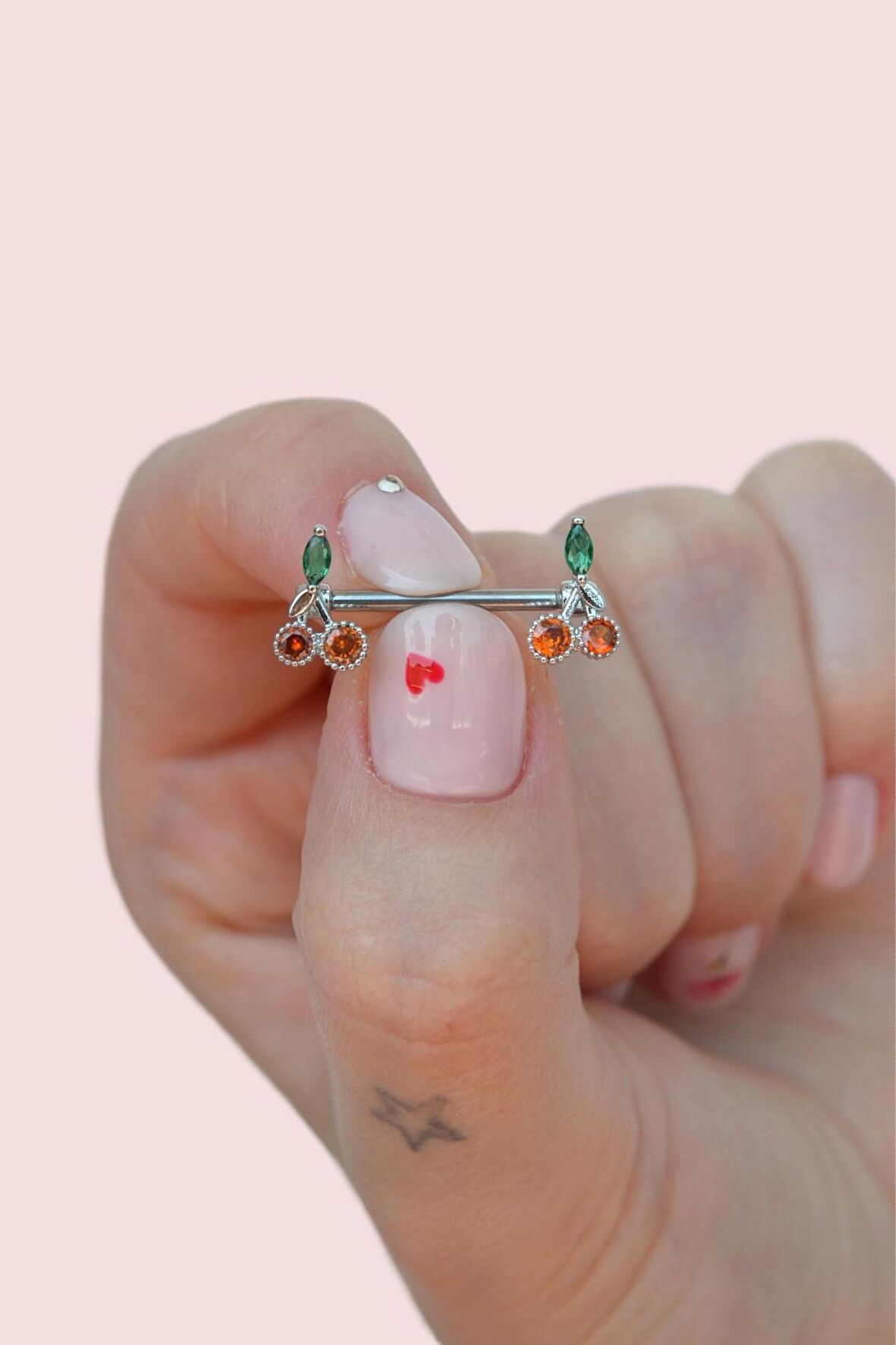 Renkli Kirazlı Çelik Nipple Piercingi Kiraz Figürlü Göğüs Piercingi