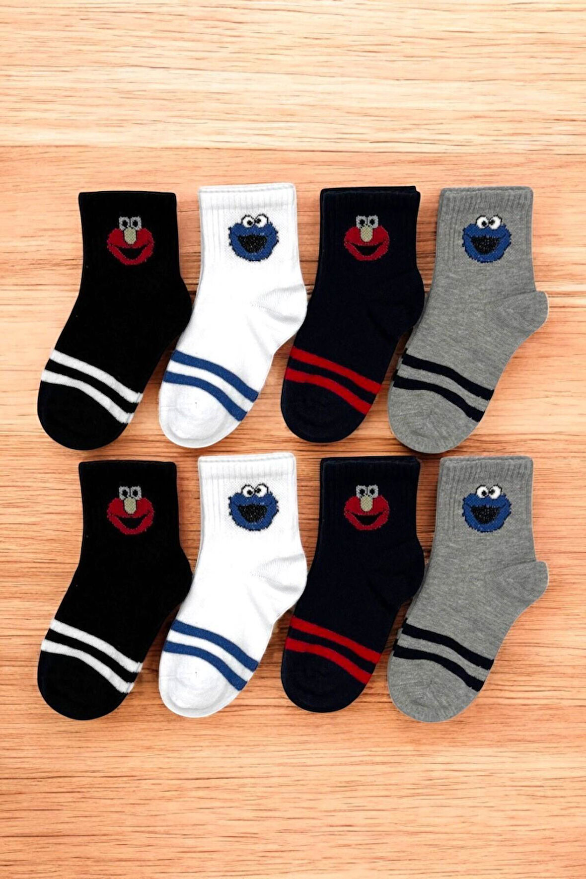 8 Çift Burun Dikişsiz Kurabiye Canavarı Desenli Çocuk Soket