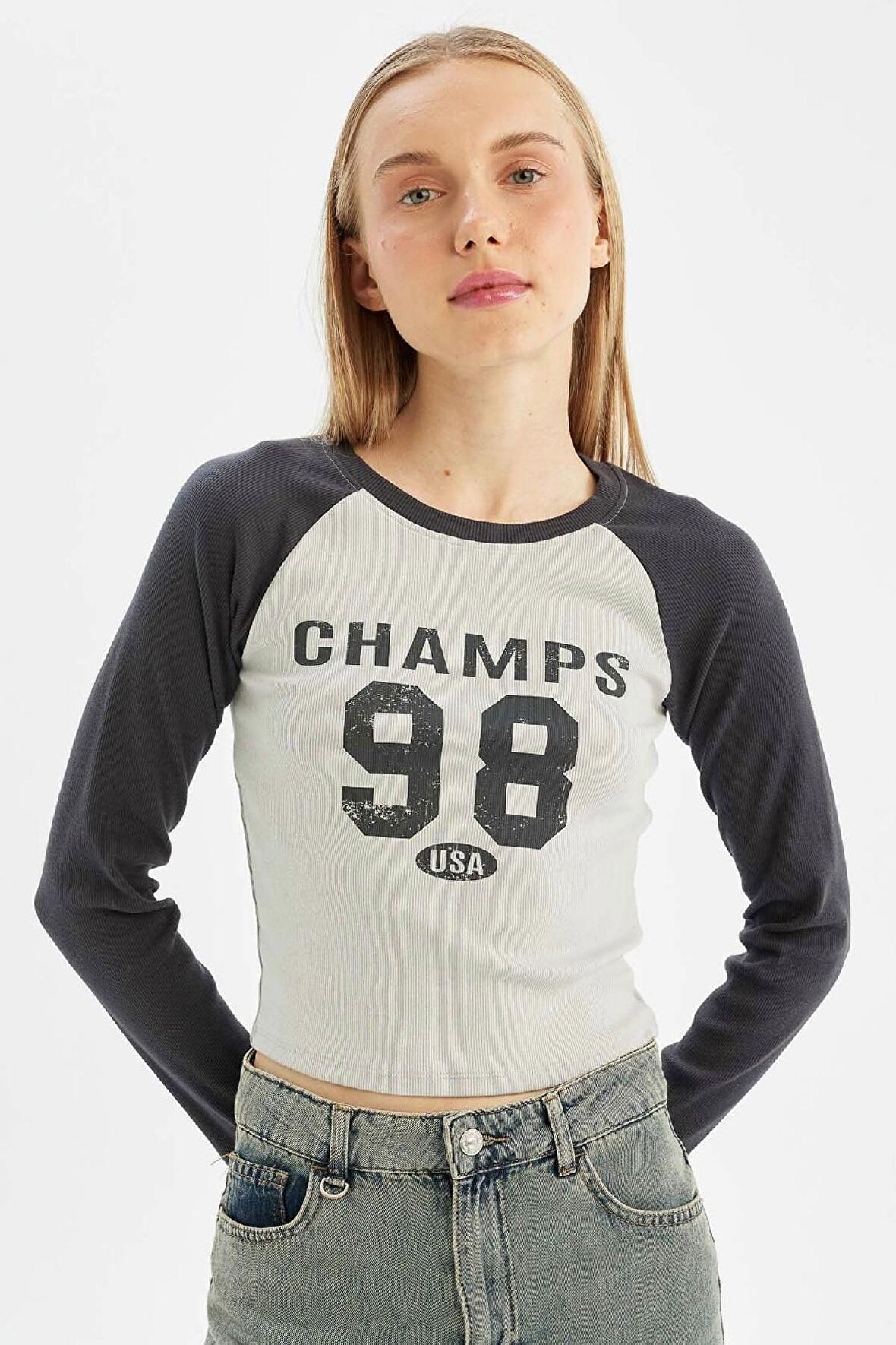 DeFacto Antrasit Coool Fitted Bisiklet Yaka Fitilli Kaşkorse Baskılı Uzun Kollu Tişört C7926AX24AUAR191