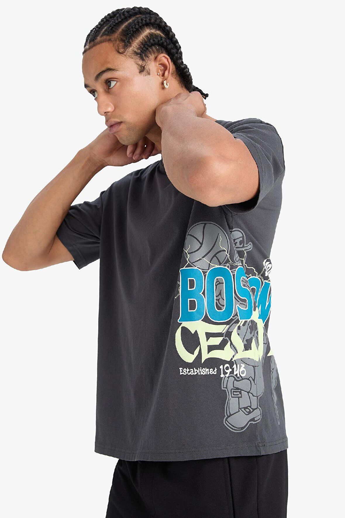 DeFactoFit NBA Boston Celtics Oversize Geniş Kalıp Bisiklet Yaka Kısa Kollu Tişört E0130AX25SPAR231