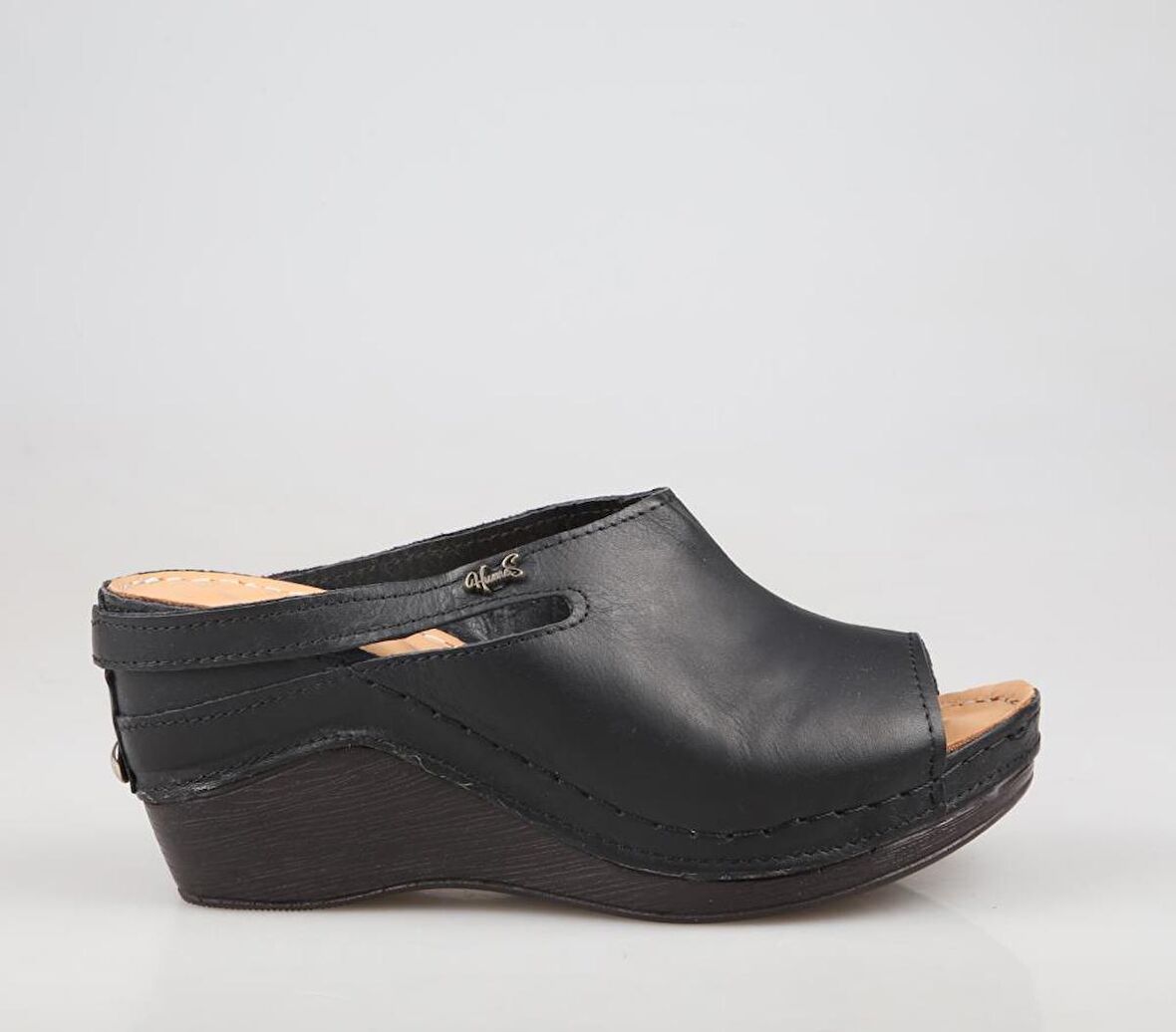 CASTLE BLACK 42112 Hakiki Deri Ortopedik Siyah Kadın Terlik