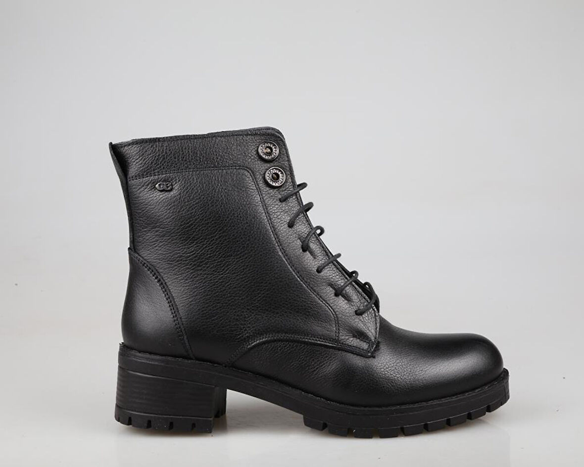 CASTLE BLACK 3680 Saf Deri Siyah Kadın Bot