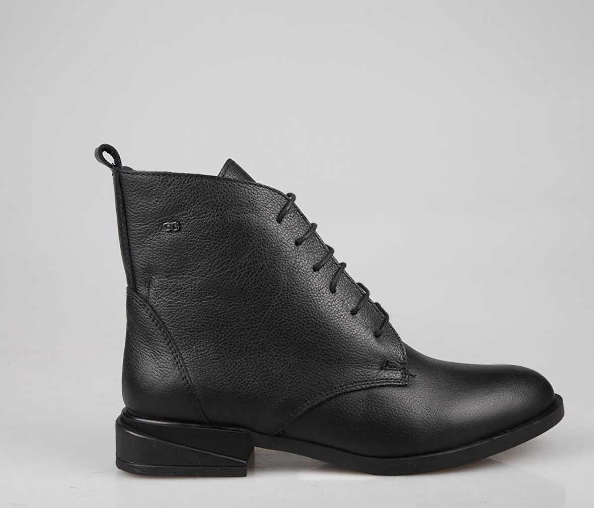 CASTLE BLACK 27491-1 Hakiki Deri Siyah Kadın Bot