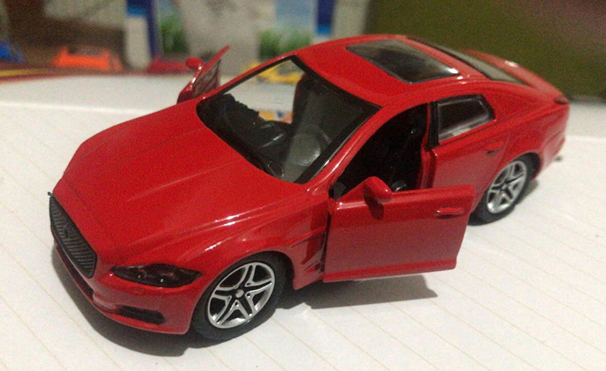 Oyuncak Metal Model Araba Açılır Kapı 1/36 Çek Bırak Kırmızı Mustang