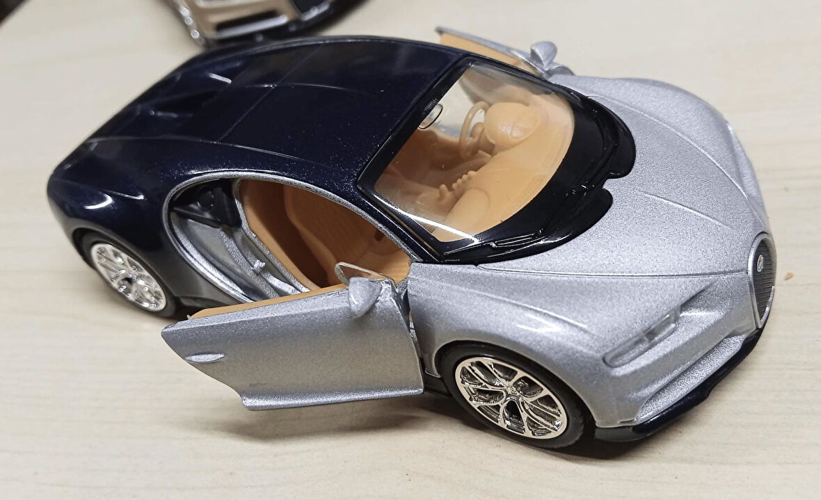 Oyuncak Metal Model Araba 1/36 Çek Bırak Bugatti Chiron Gri