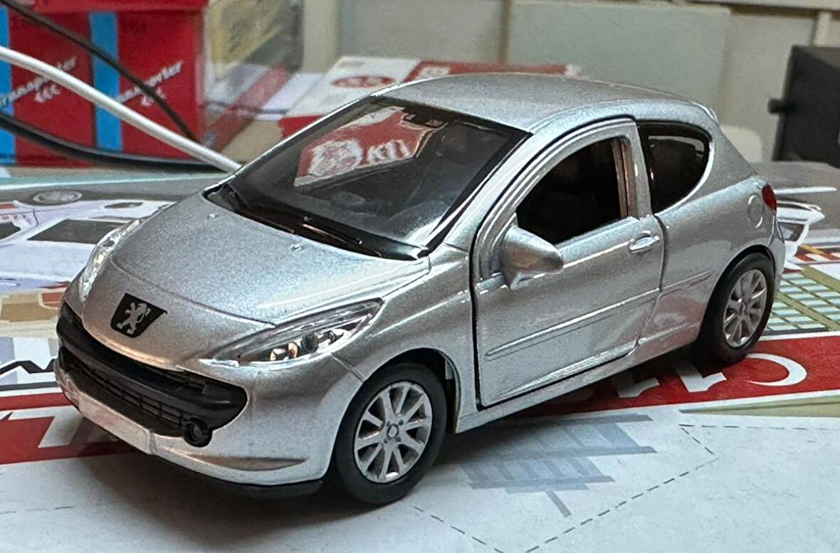 Oyuncak Metal Model Araba 1/36 Çek Bırak Peugeot 207 Gri