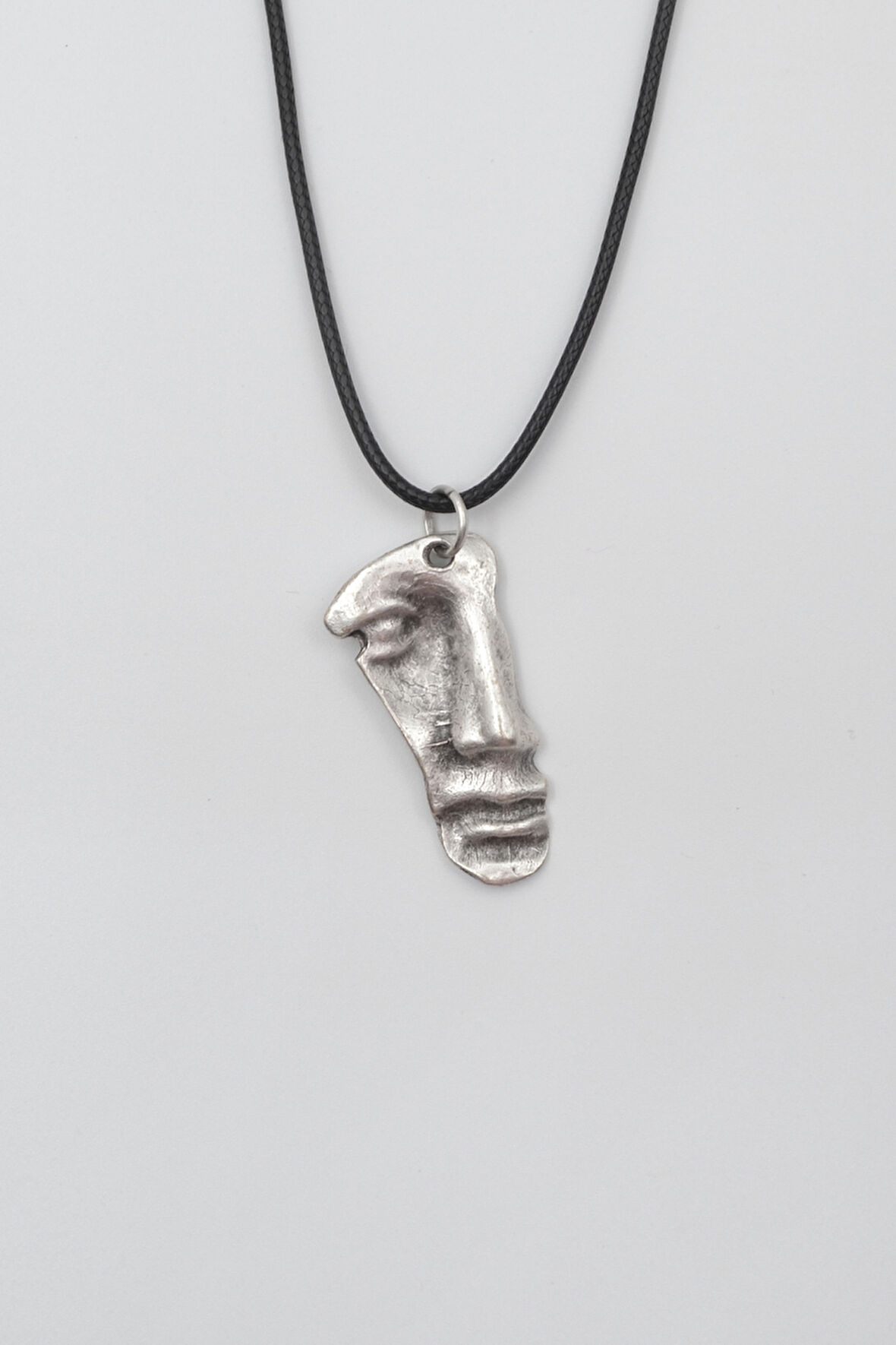 Sanatsal Yüz Siyah Deri İp Kolye - Antik Gümüş Kaplama - Kadın Erkek - 60 cm