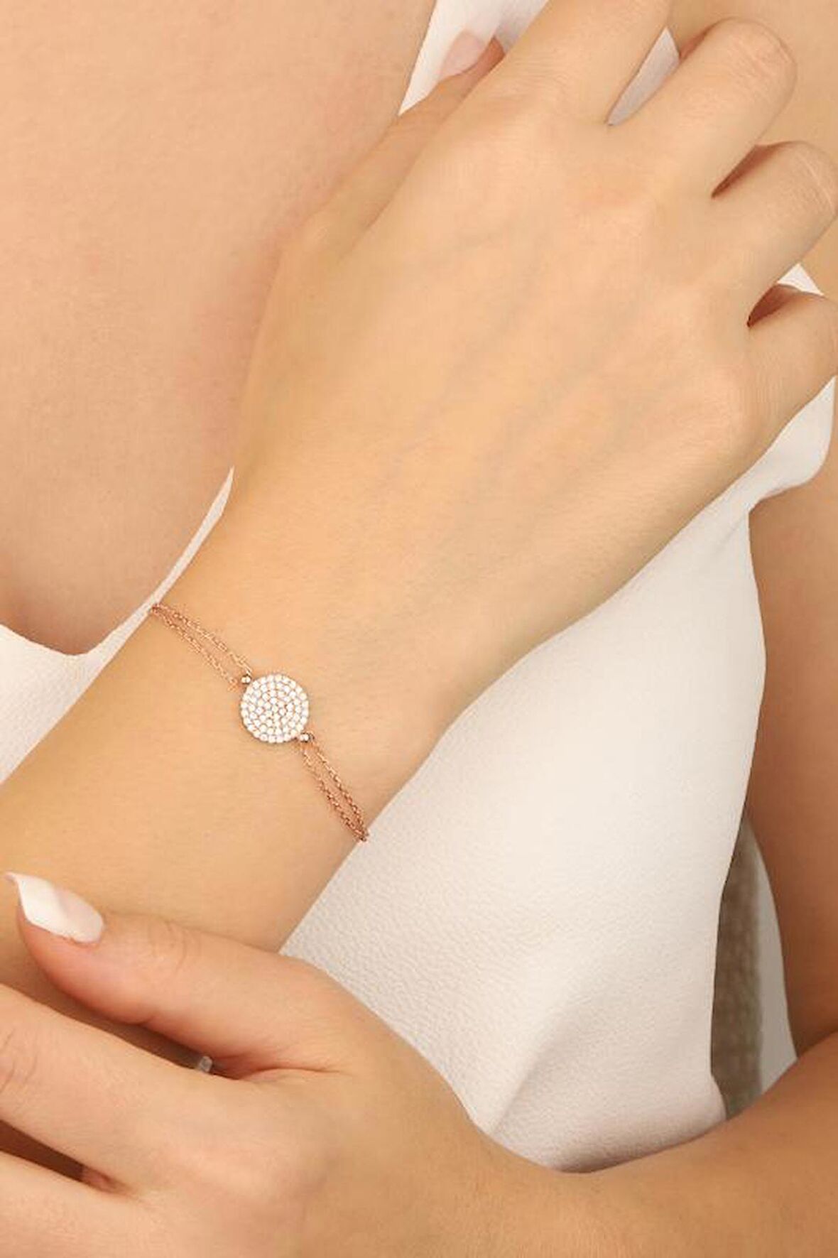 Beyaz Taşlı Yuvarlak Gümüş Bileklik