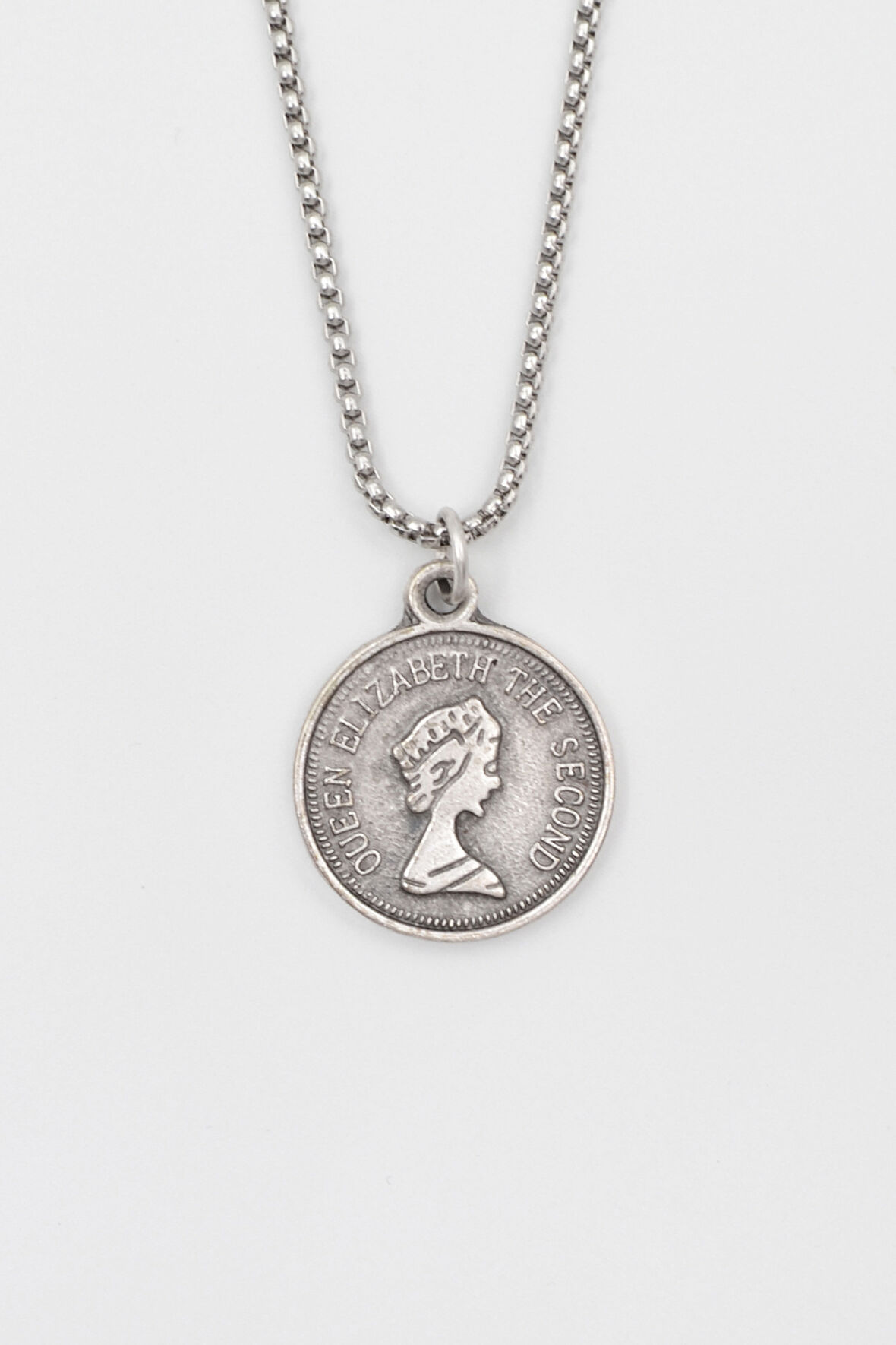 Kraliçe Elizabeth II (Genç Portre) Örme Zincir Kolye - Antik Gümüş Kaplama - Kadın Erkek - 60 cm