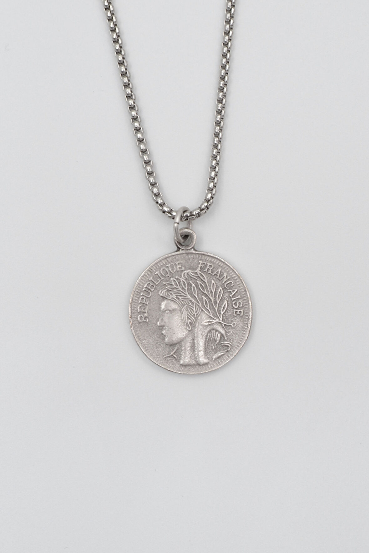 Francesca - Zambak Çiçeği Madalyon Örme Zincir Kolye - Antik Gümüş Kaplama - Kadın Erkek - 60 cm