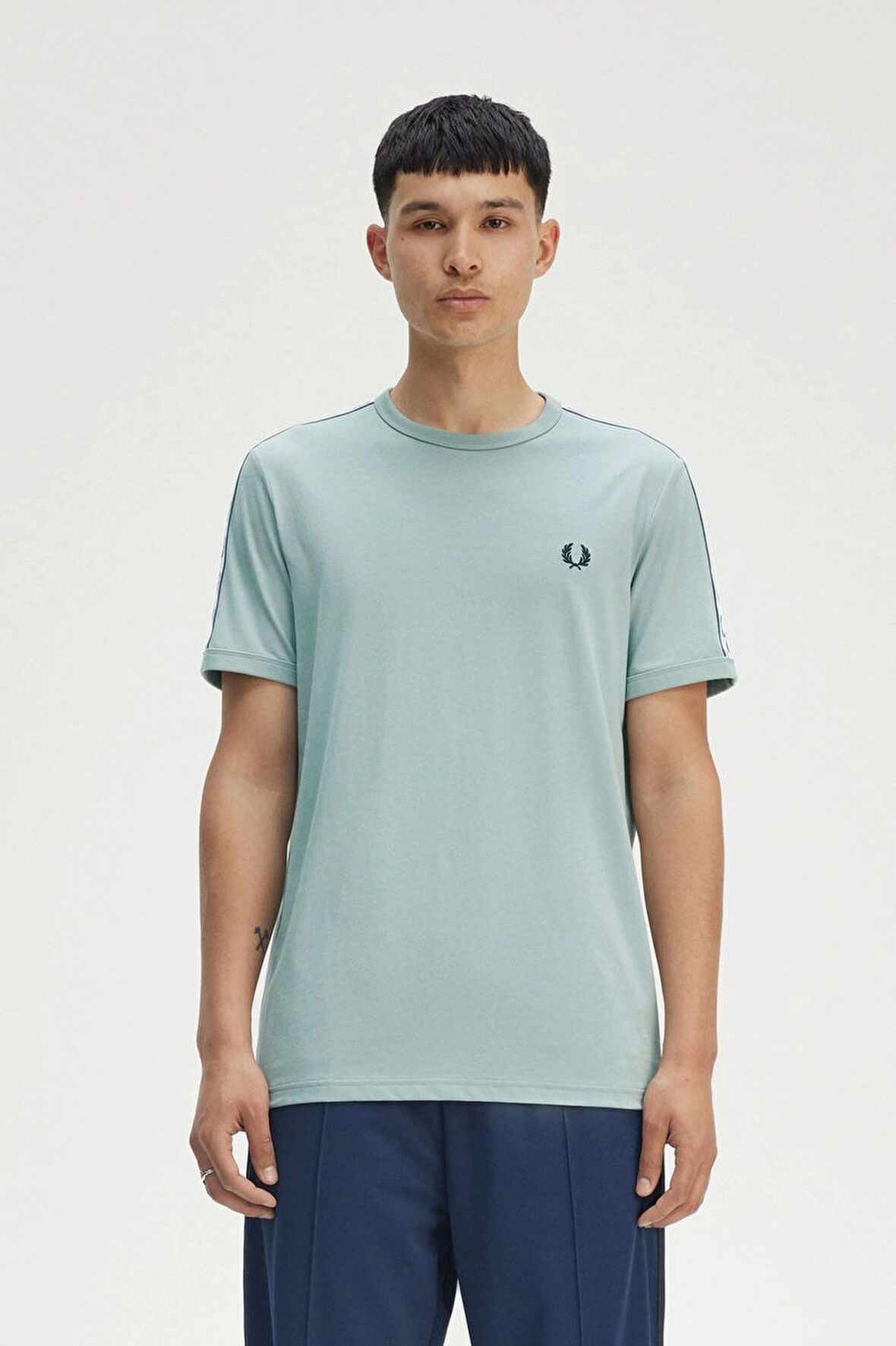 Fred Parry Erkek Mavi Logo Detaylı T-shirt
