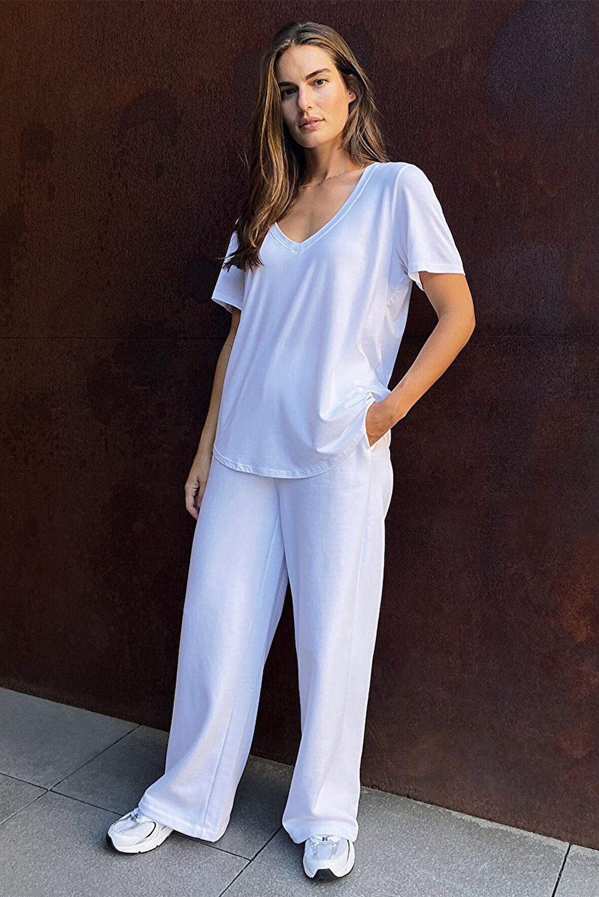 Kadın Beyaz V Yaka Oversize Classic Bluz Yuvarlak Detay Kısa Kol Tişört 5045_301