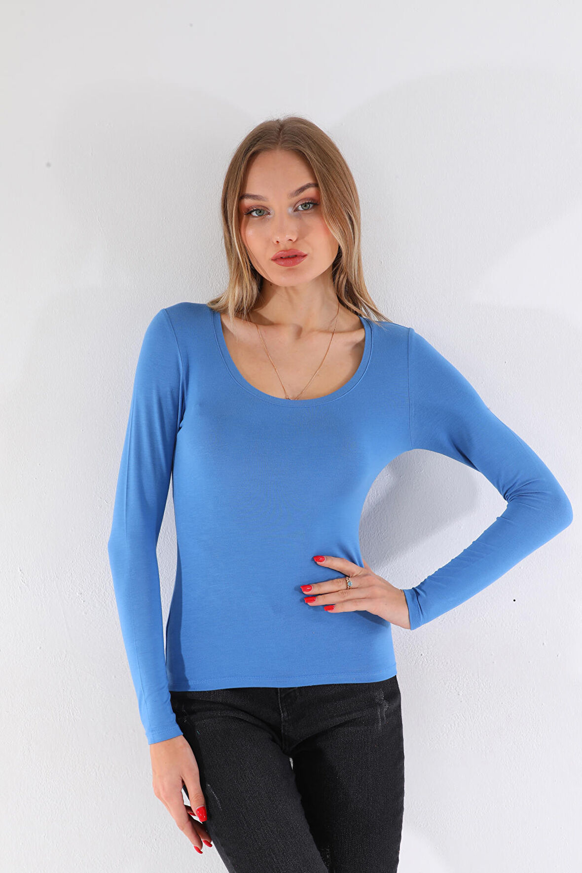 Kadın Viskon Dekolte Yaka Slim Fit Tişört-Mavi