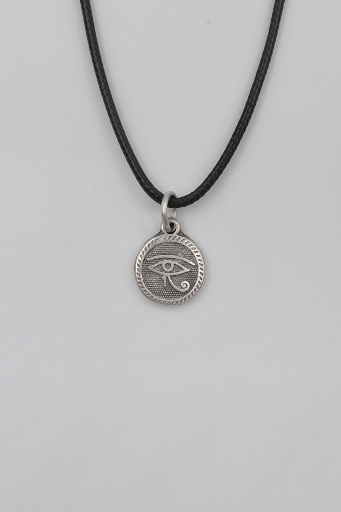 Horus'un Gözü Siyah Deri İp Kolye - Antik Gümüş Kaplama - Kadın Erkek - 60 cm