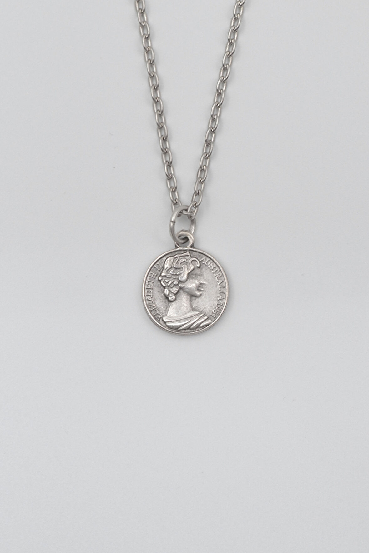İngiliz Kraliçe II. Elizabeth Düz Ezme Zincir Kolye - Antik Gümüş Kaplama - Kadın Erkek - 60 cm
