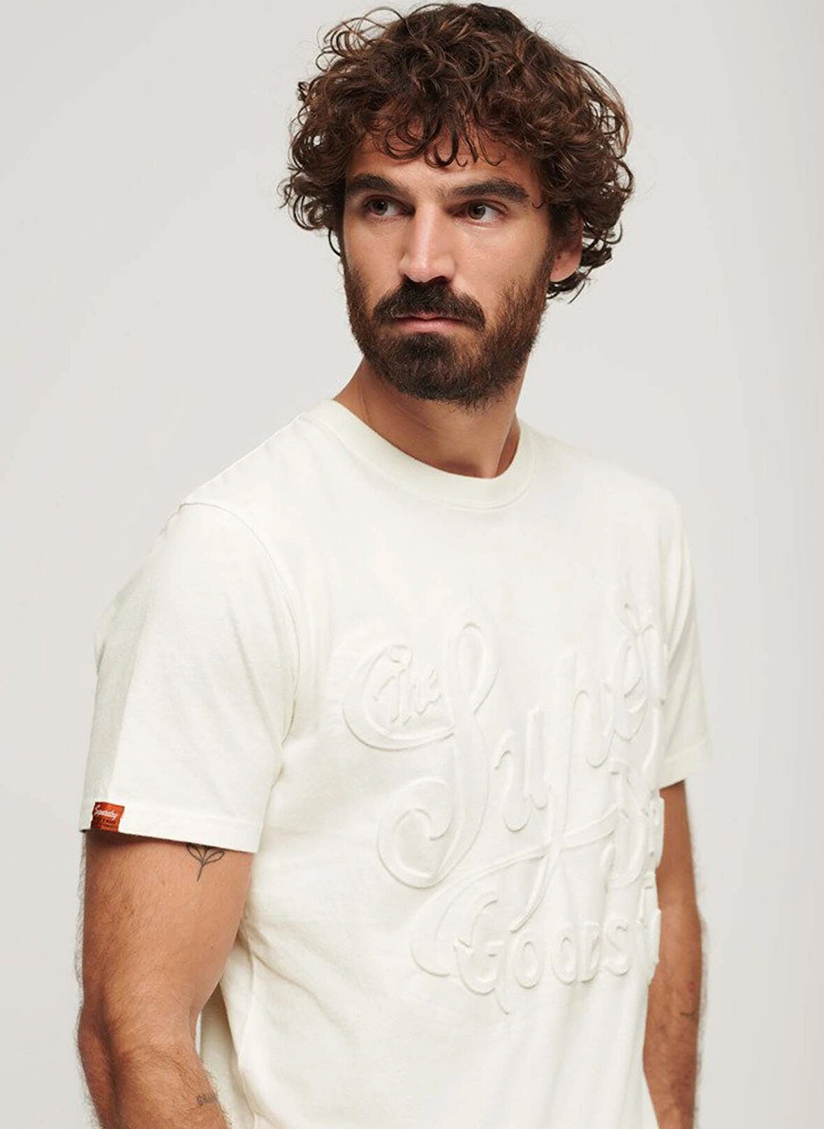 Superdry Bisiklet Yaka Düz Beyaz Erkek T-Shirt M1011915A34C_EMBOSSED ARCHIVE GRAPH