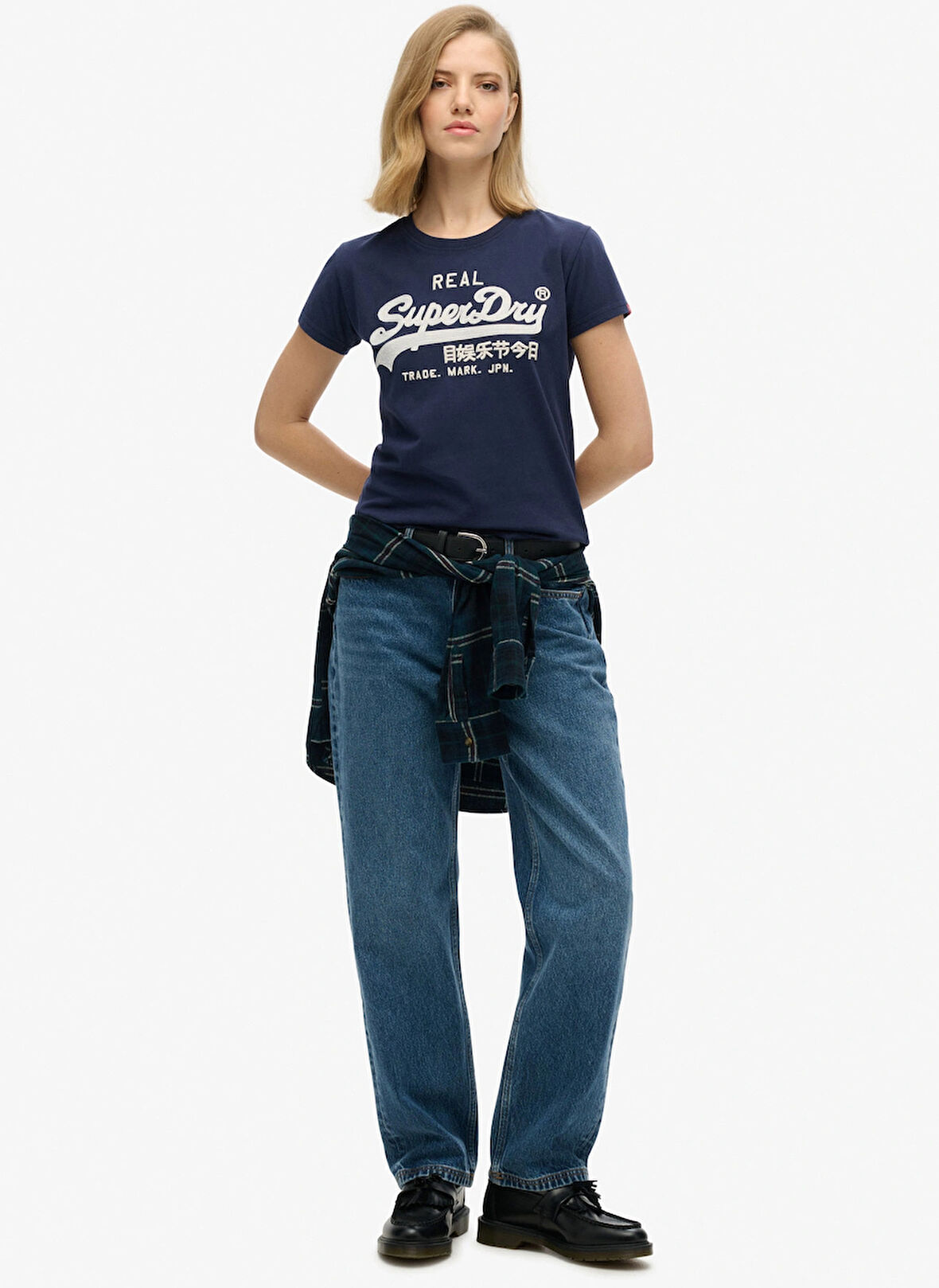 Superdry Yuvarlak Yaka Baskılı Lacivert Kadın T-Shirt W1011502A