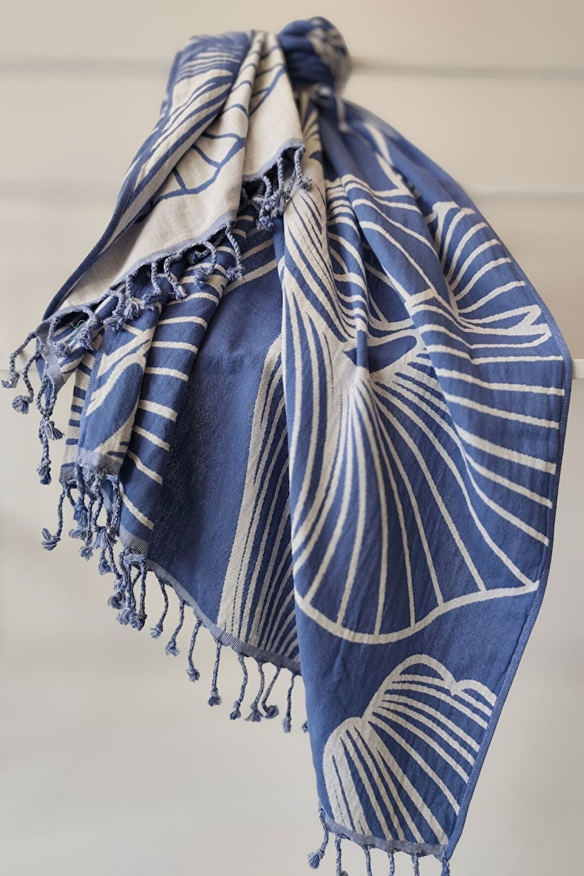 Sevim İndigo Jakarlı Müslin Plaj Havlusu - %100 Pamuk Peştemal -Yumuşak Ve Emici - 90x170 Cm