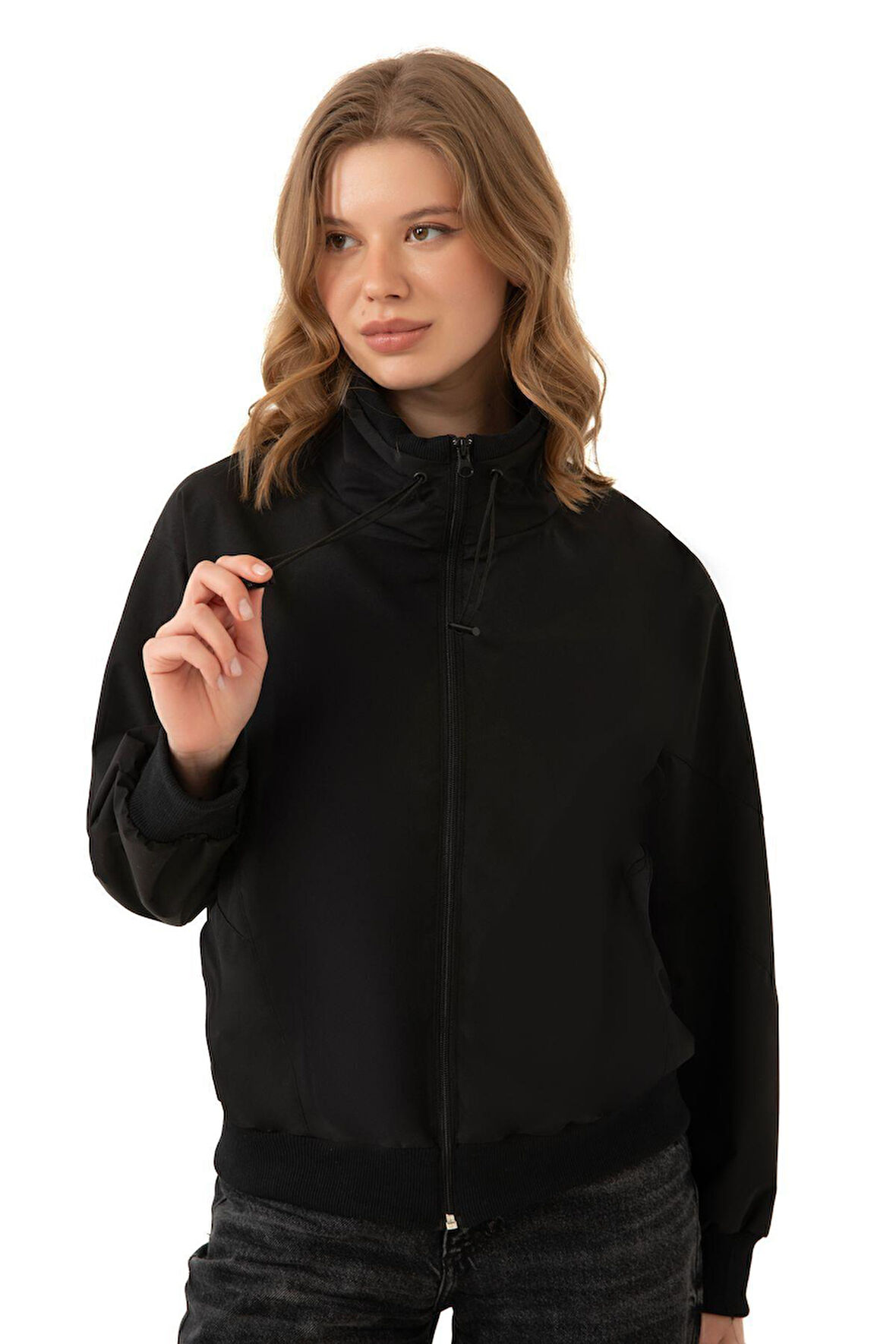 Kadın Dik Yaka Su ve Rüzgar Geçirmez Oversize Crop Mevsimlik Yağmurluk Rüzgarlık