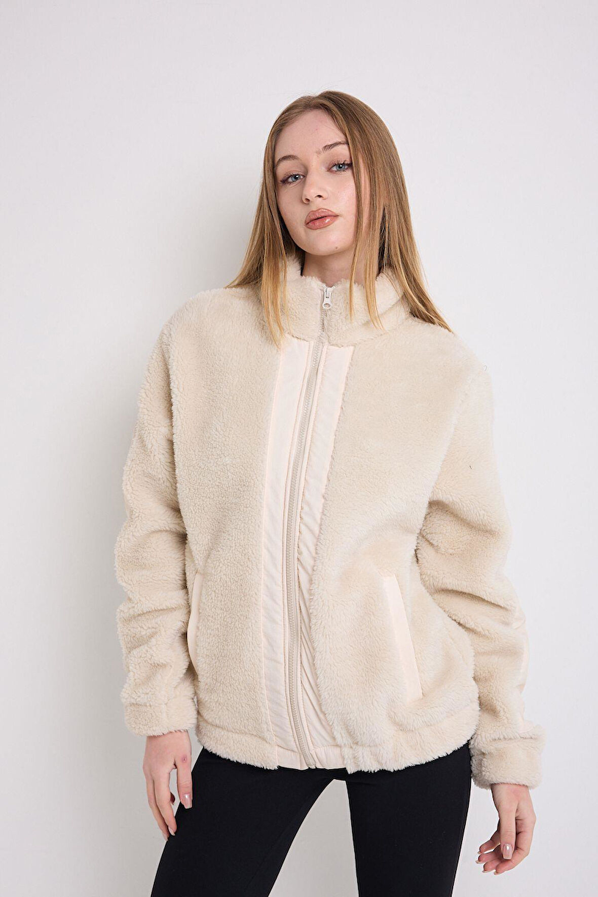 Kadın Rüzgar Geçirmez Welsoft Çift Cepli Kışlık Mont