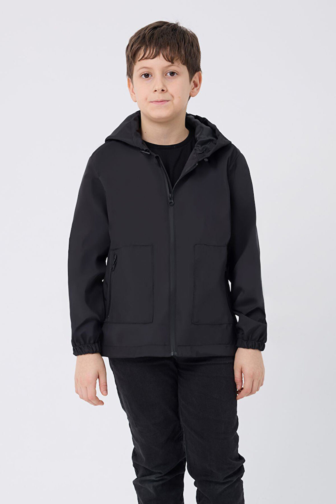 Erkek Çocuk Taba Astarlı Su ve Rüzgar Geçirmez Kapüşonlu Çift Fermuarlı Cepli Yağmurluk