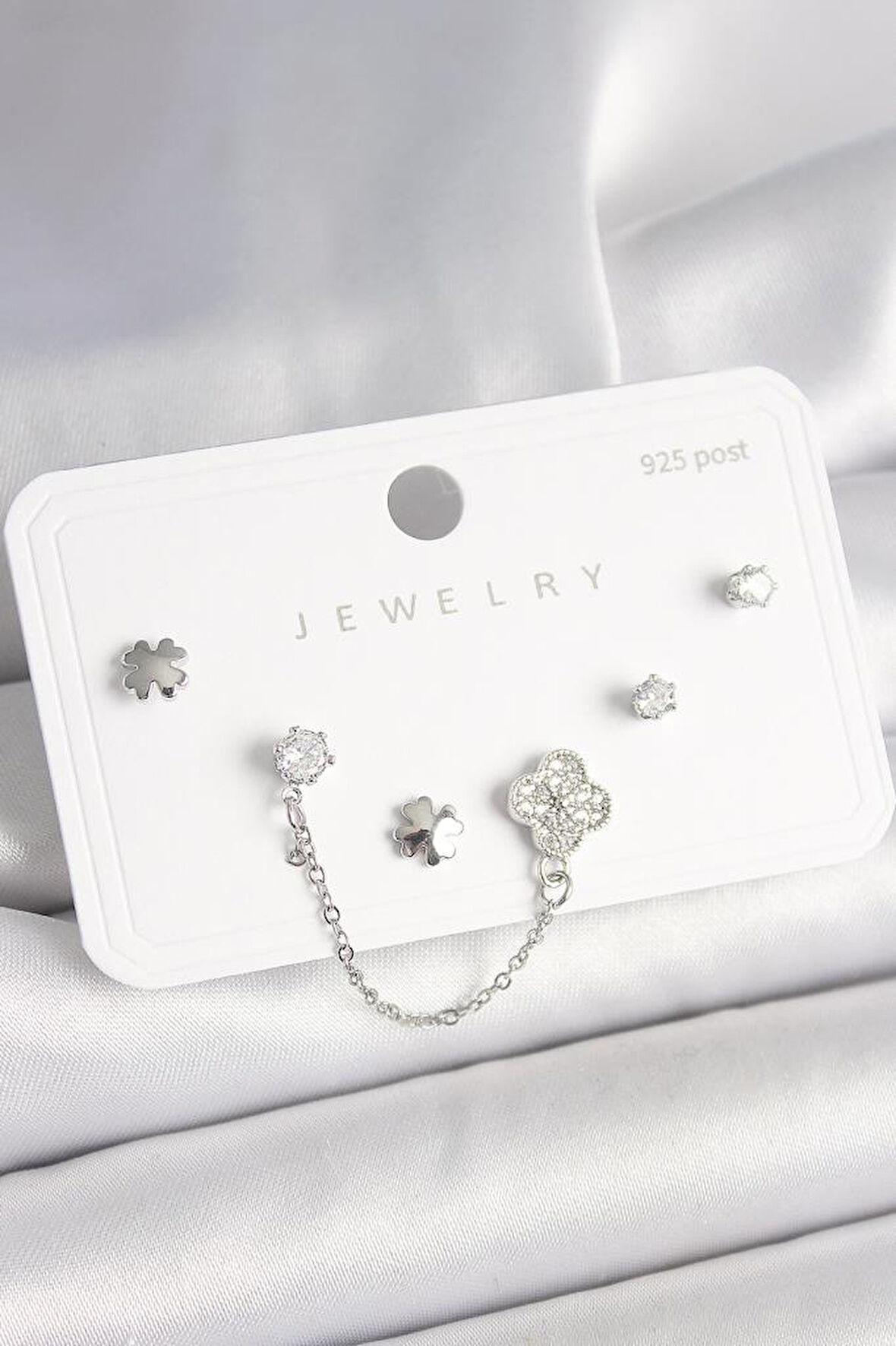 925 Ayar Gümüş Çivi Pirinç Gümüş Renk Zirkon Taşlı Yonca Model Sallantı Zincir Detay Kadın Küpe Seti - BKP10400 (944944)