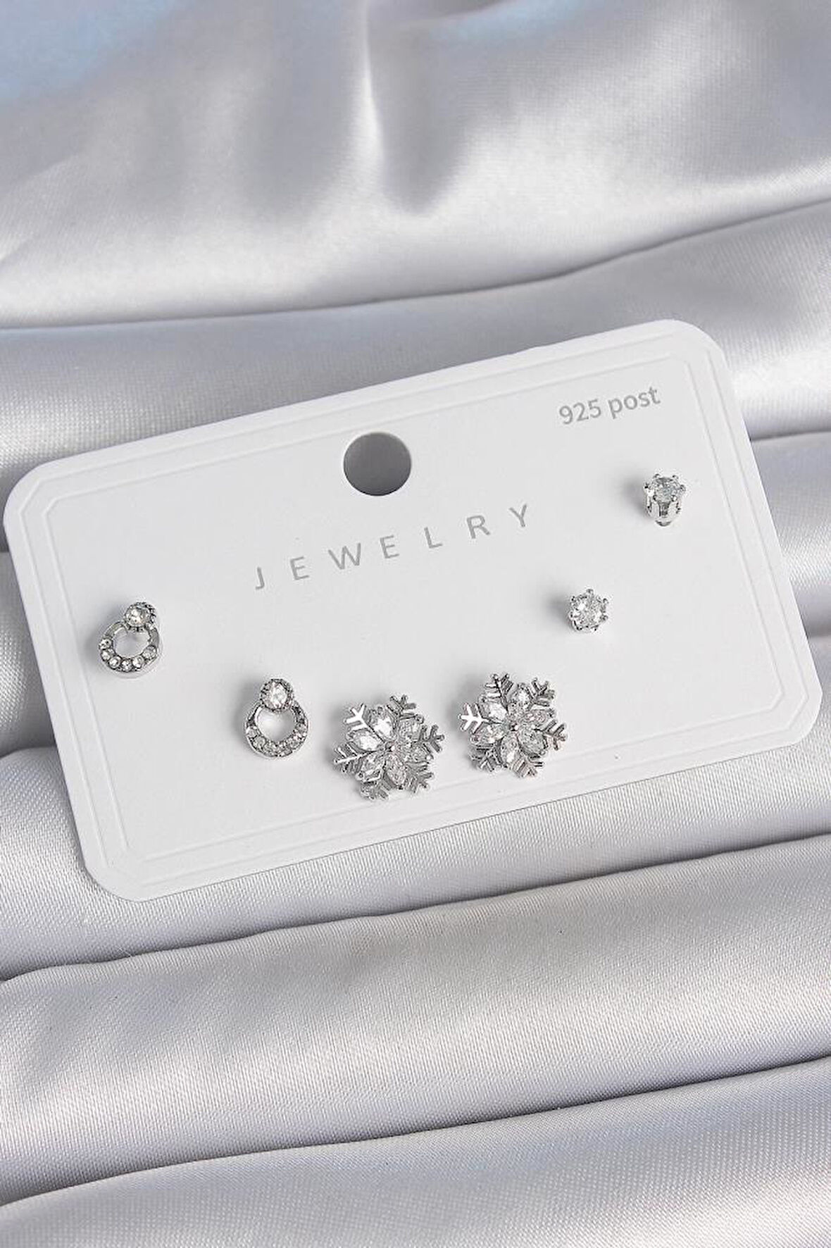 Pirinç Gümüş Renk Zirkon Taşlı Kar Tanesi Model 925 Ayar Gümüş Çivi Kadın Küpe Seti - BKP10483 (944944)