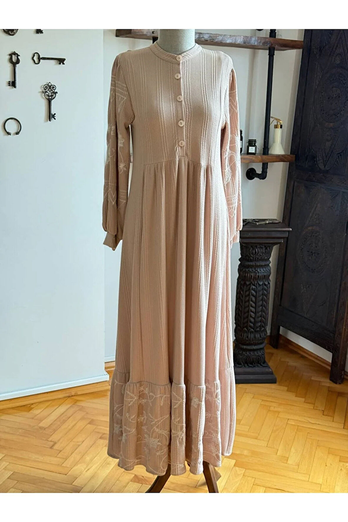 Yarım Pat Nakışlı Örme Elbise 2405 NAVRA |