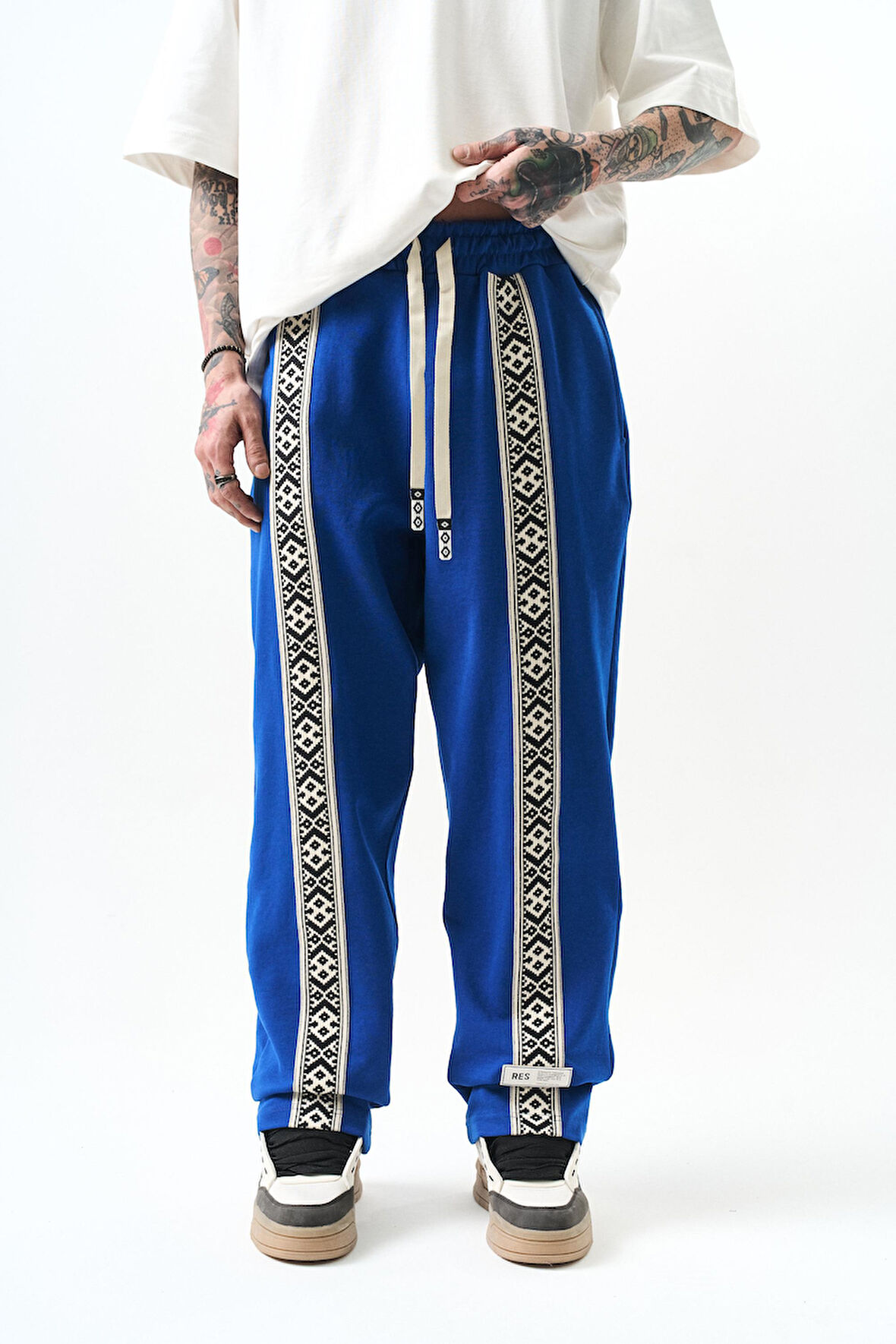 Erkek Etnik Şerit Detaylı İnterlok Baggy Eşofman Altı Saks