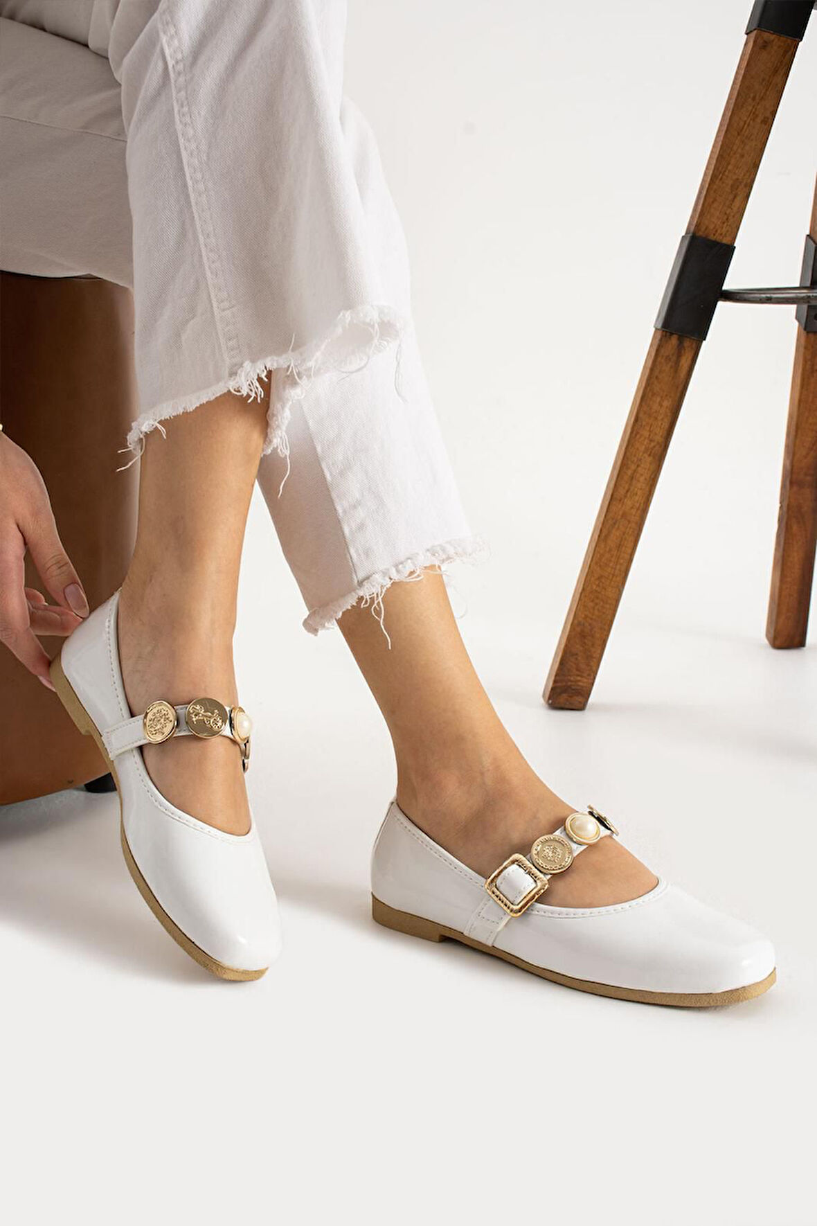 SB1608 Günlük Kadın Kemerli Taşlı Babet Hafif Rahat Şık Babet Ayakkabı