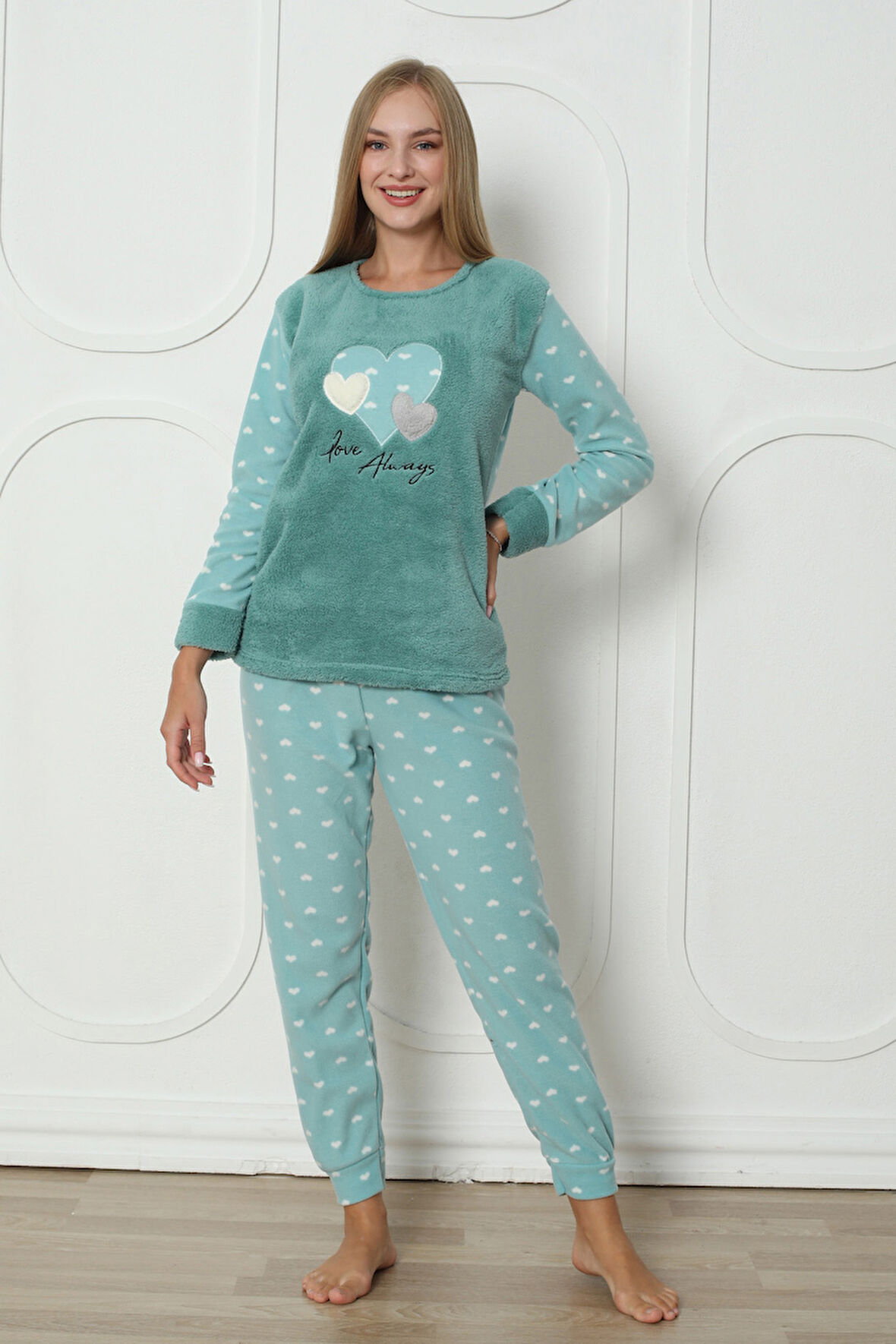 Fawn 3316 Peluş Welsoft Polar Kışlık Yumoş Kalpli Kadın Pijama Takımı