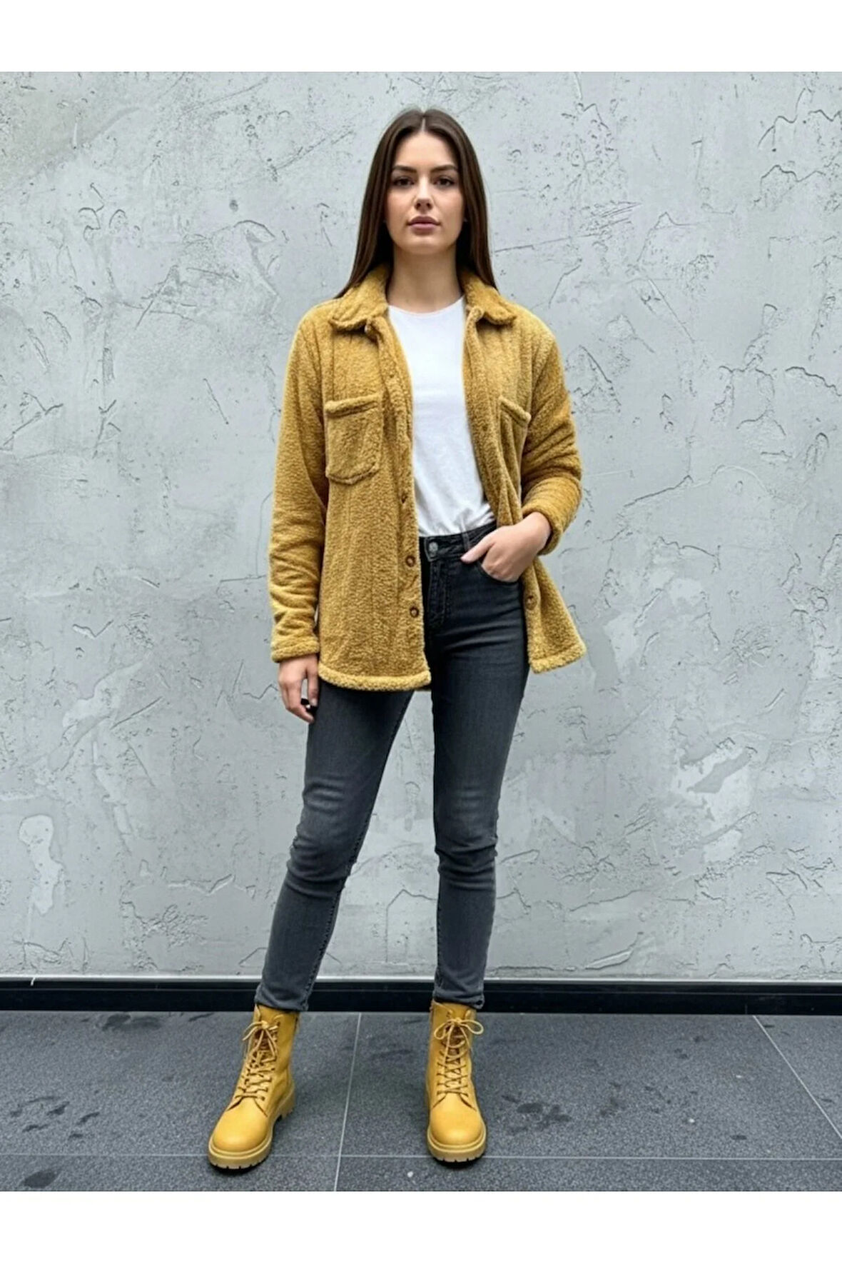 Kadın Slimfit Peluş, Polar, Düğmeli, Gömlek Yaka ve Cepli, Sıcak Tutucu Yumuşak Kışlık Ceket