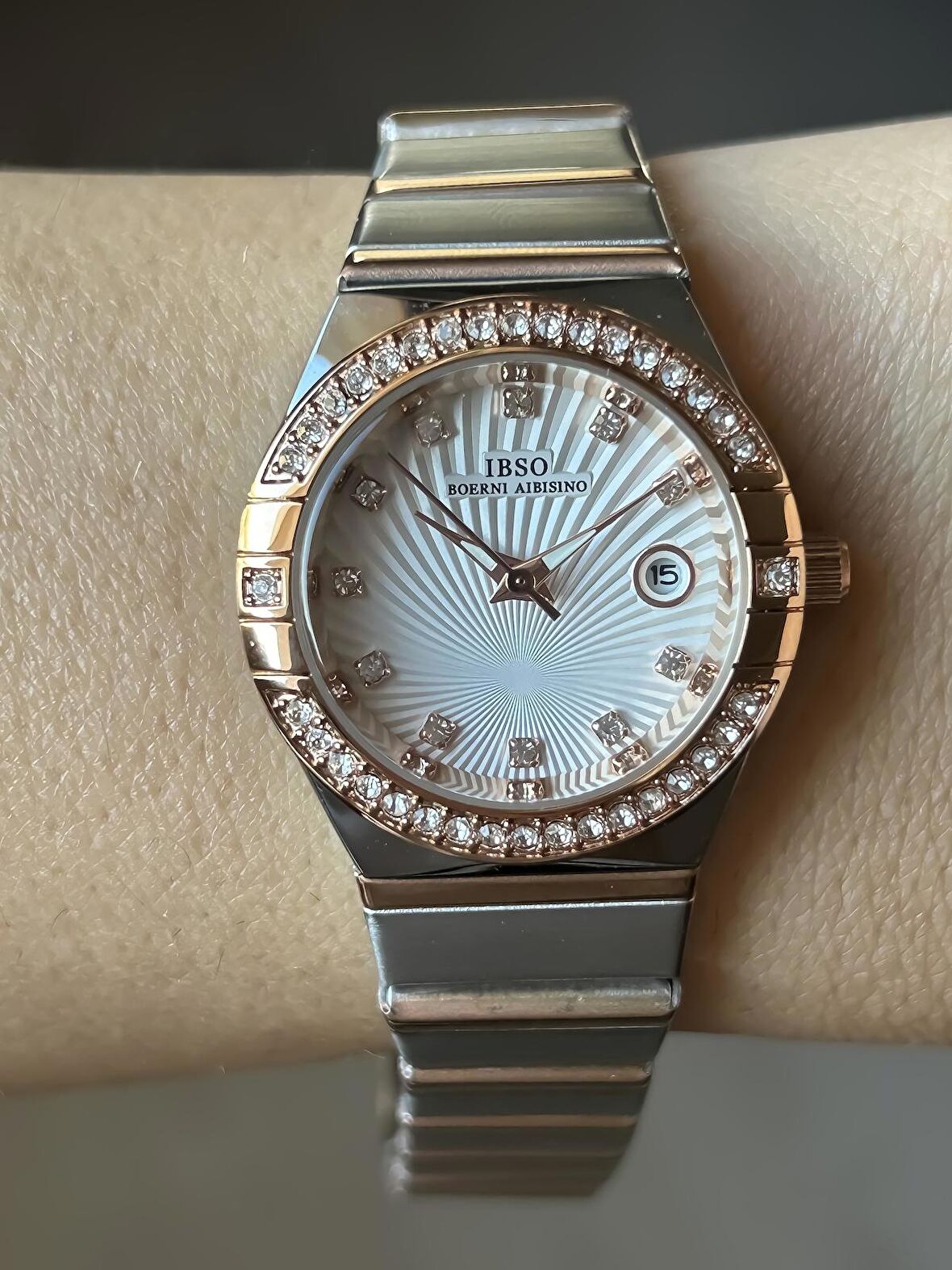 İBSO ŞIK VE ZARİF KADIN KOL SAATİ TAŞLI , TAKVİM GÖSTREGELİ ( 2 YIL GARANTİLİ)