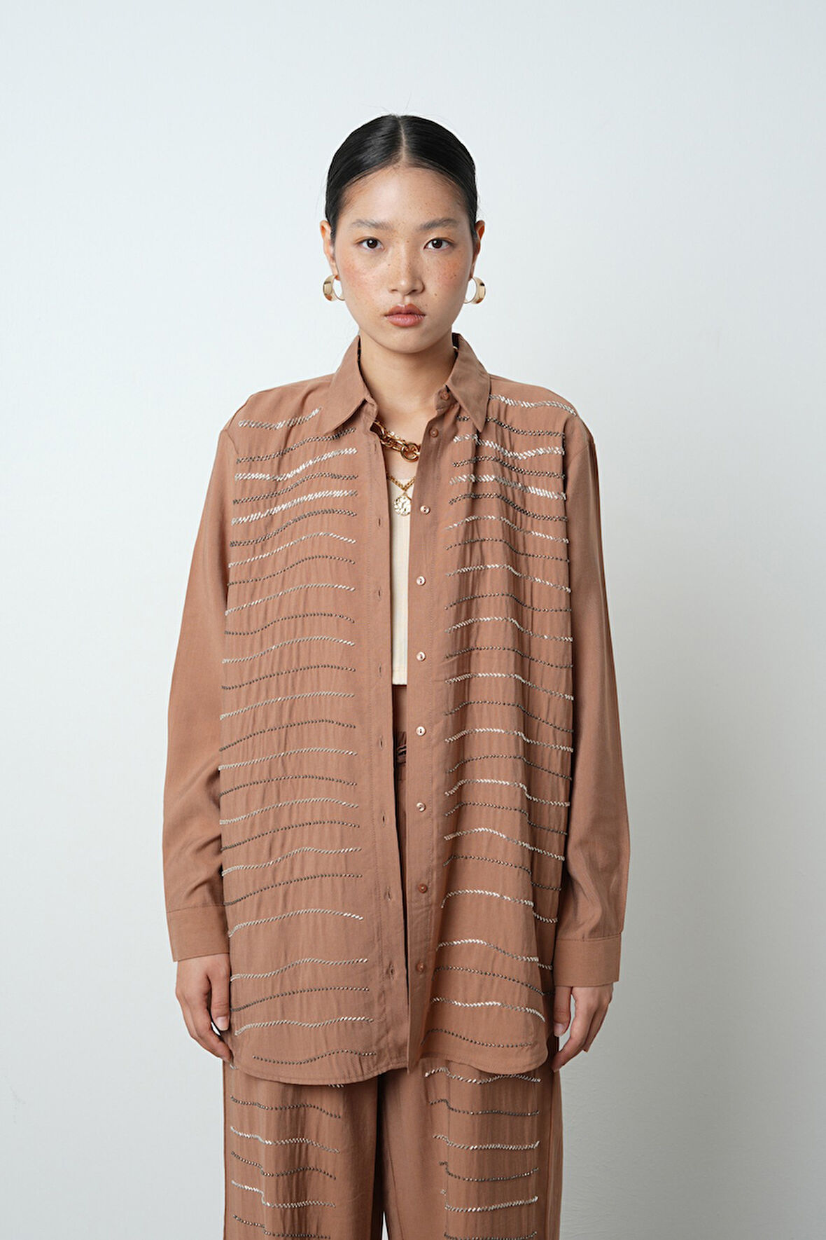 Kadın Yatay Şerit Taş İşlemeli Düz Renk Oversize Gömlek