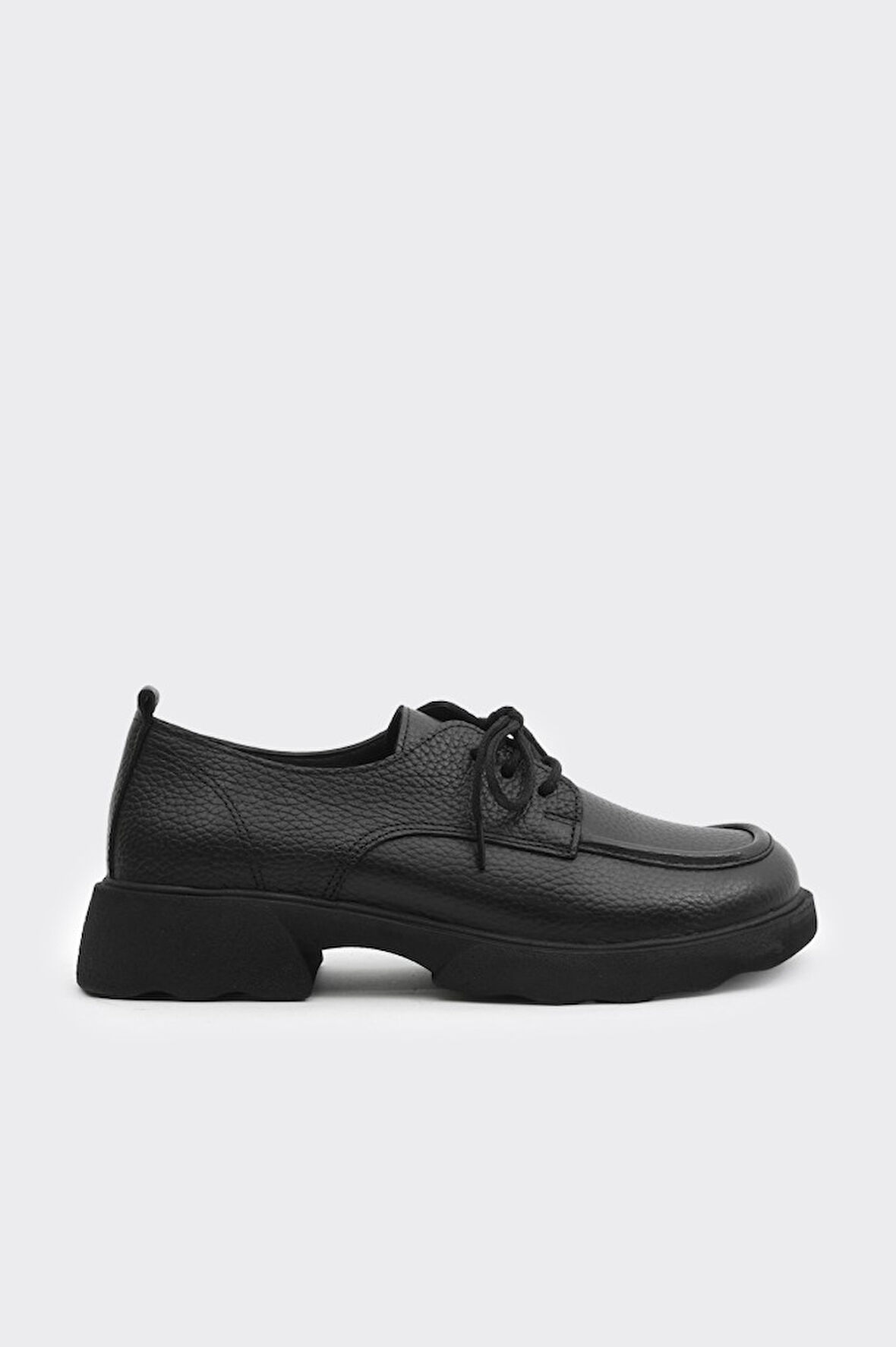 Hakiki Deri Bağcıklı Kadın Casual Ayakkabı