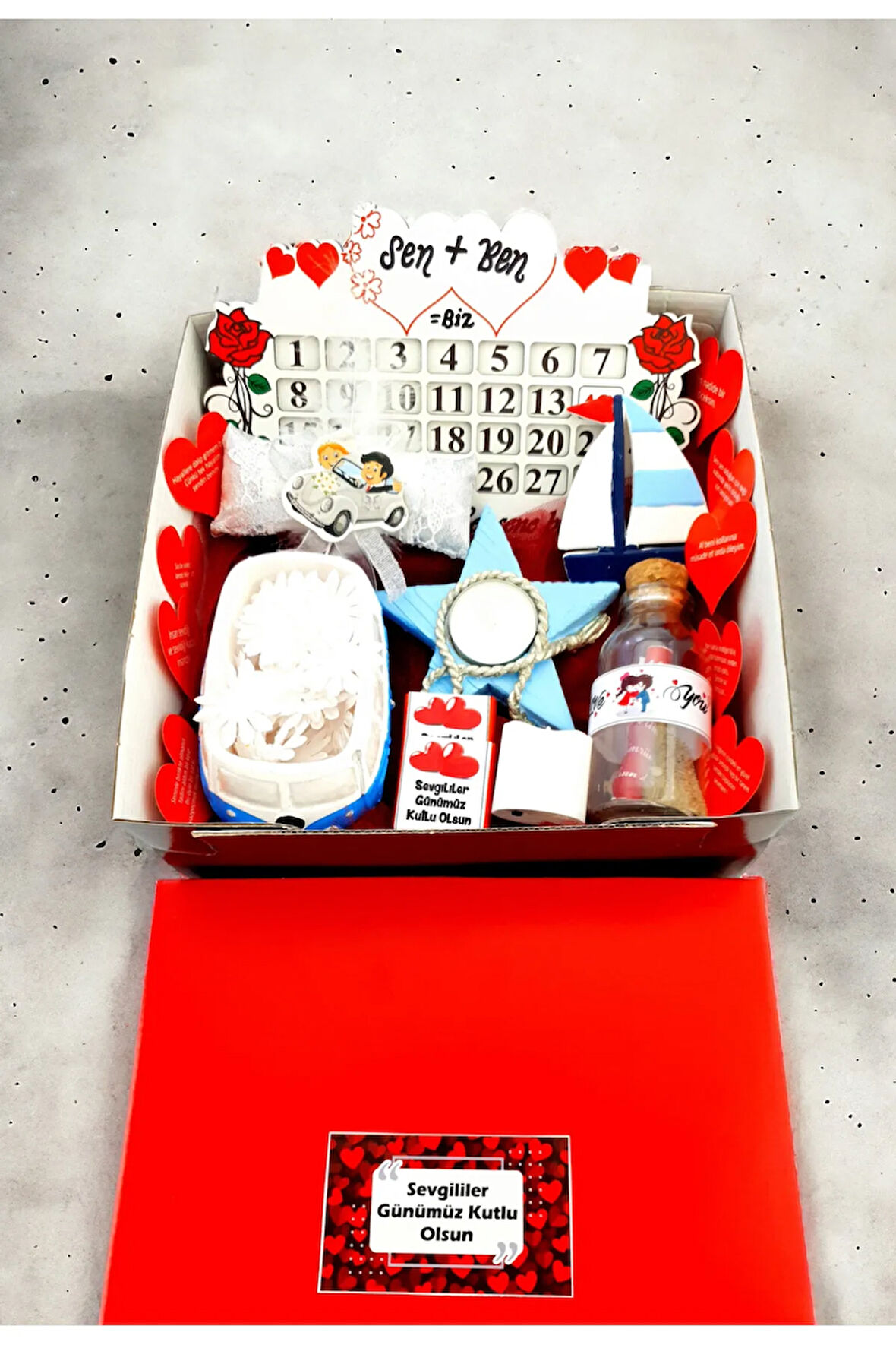 Aşk bir Sevgililer günü Hediyesi şık kutuda şubata özel hediye sepeti kutusu seti 14MARİNboxG1