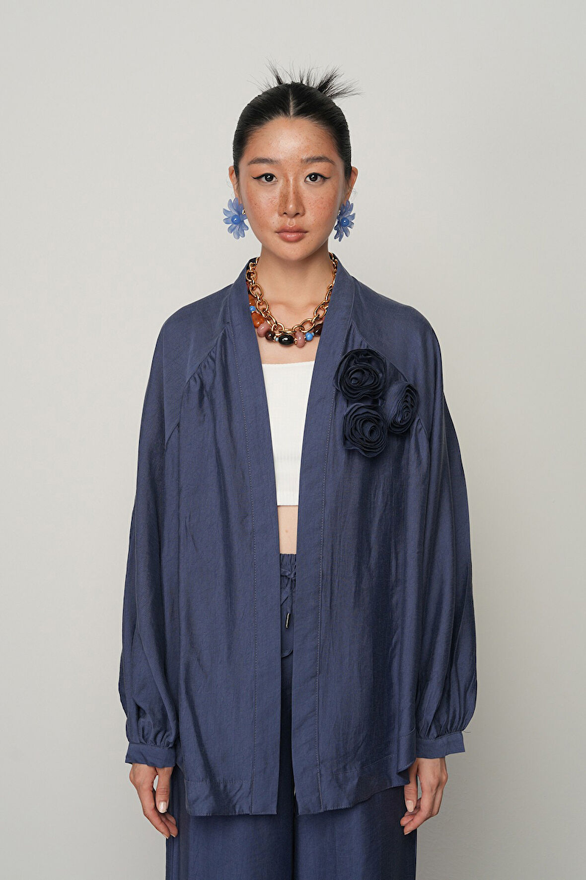 Kadın Gül Detaylı Düz Renk Oversize Kesim Kimono