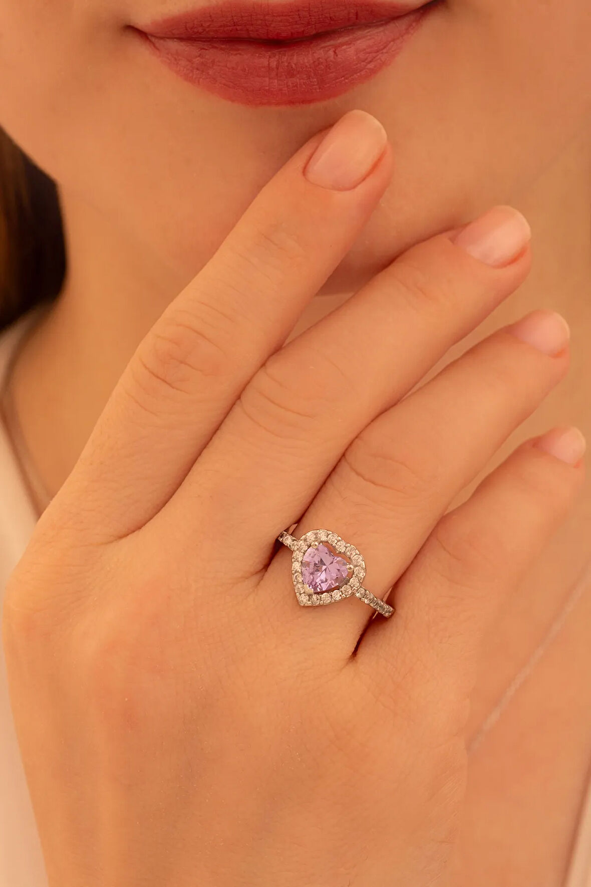 Kadın Gümüş Yüzük - Kalp Model Ametist Taşlı Zirkon Süslemeli Rodyumlu Kadın Yüzük