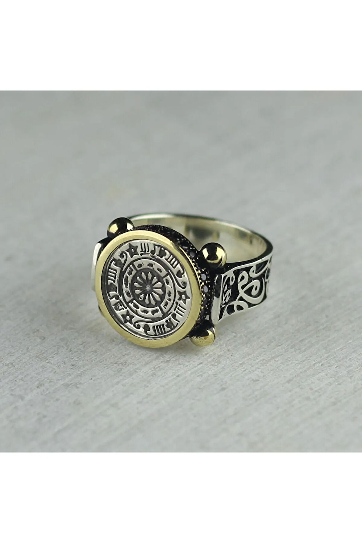 Erkek Gümüş Yüzük - Rufai Gülü İşlemeli Oval Model Erkek Yüzük